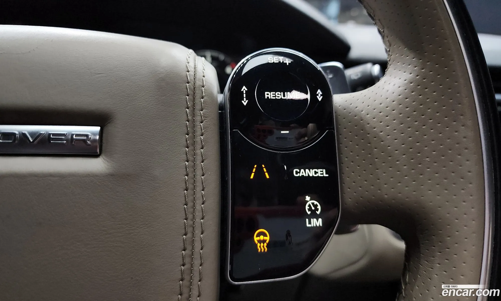 Land Rover Range Rover Velar 2018 — 13