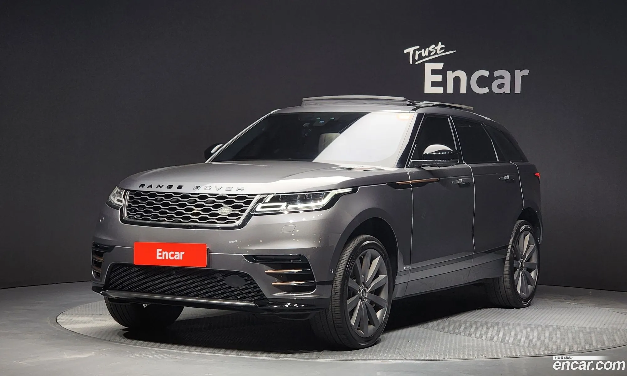 Land Rover Range Rover Velar 2018 — 4