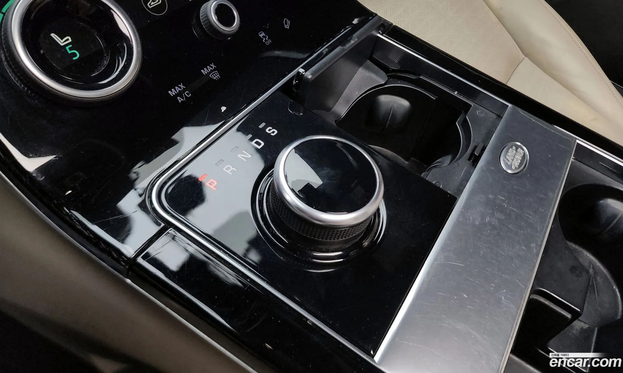 Land Rover Range Rover Velar 2018 — 5