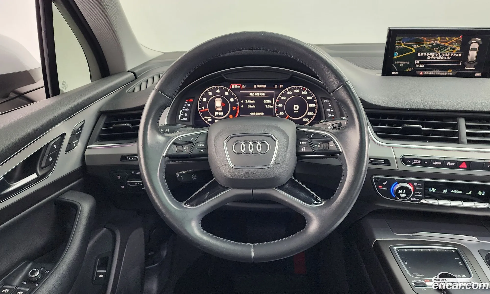 Audi Q7 2019 — 11
