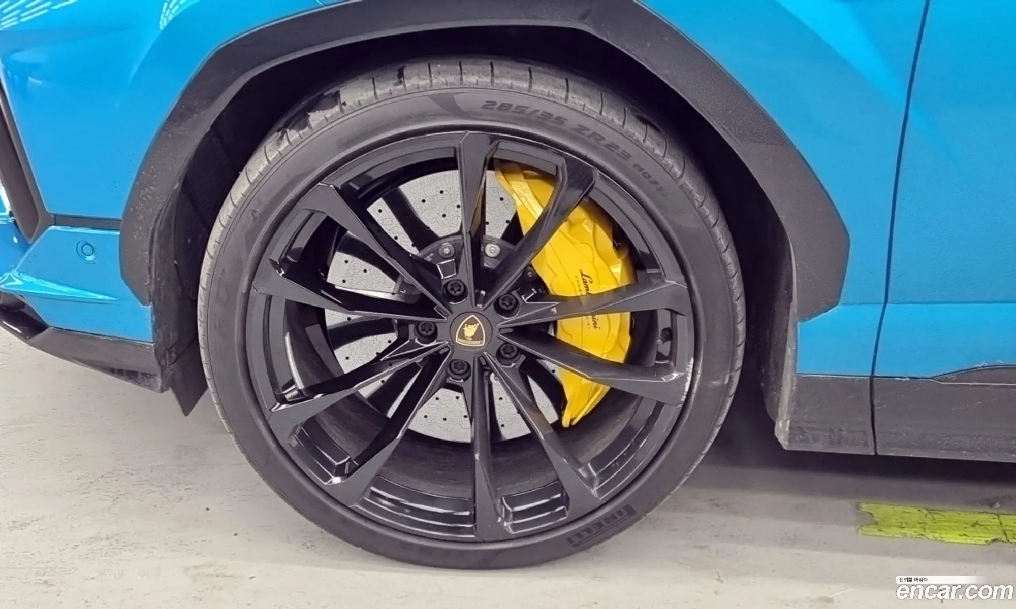 Lamborghini Urus 2024 — 2