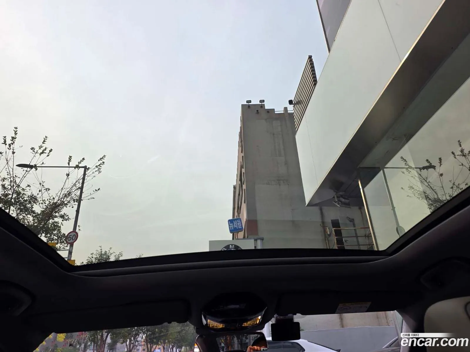 BMW 5 Series 2025 — 20