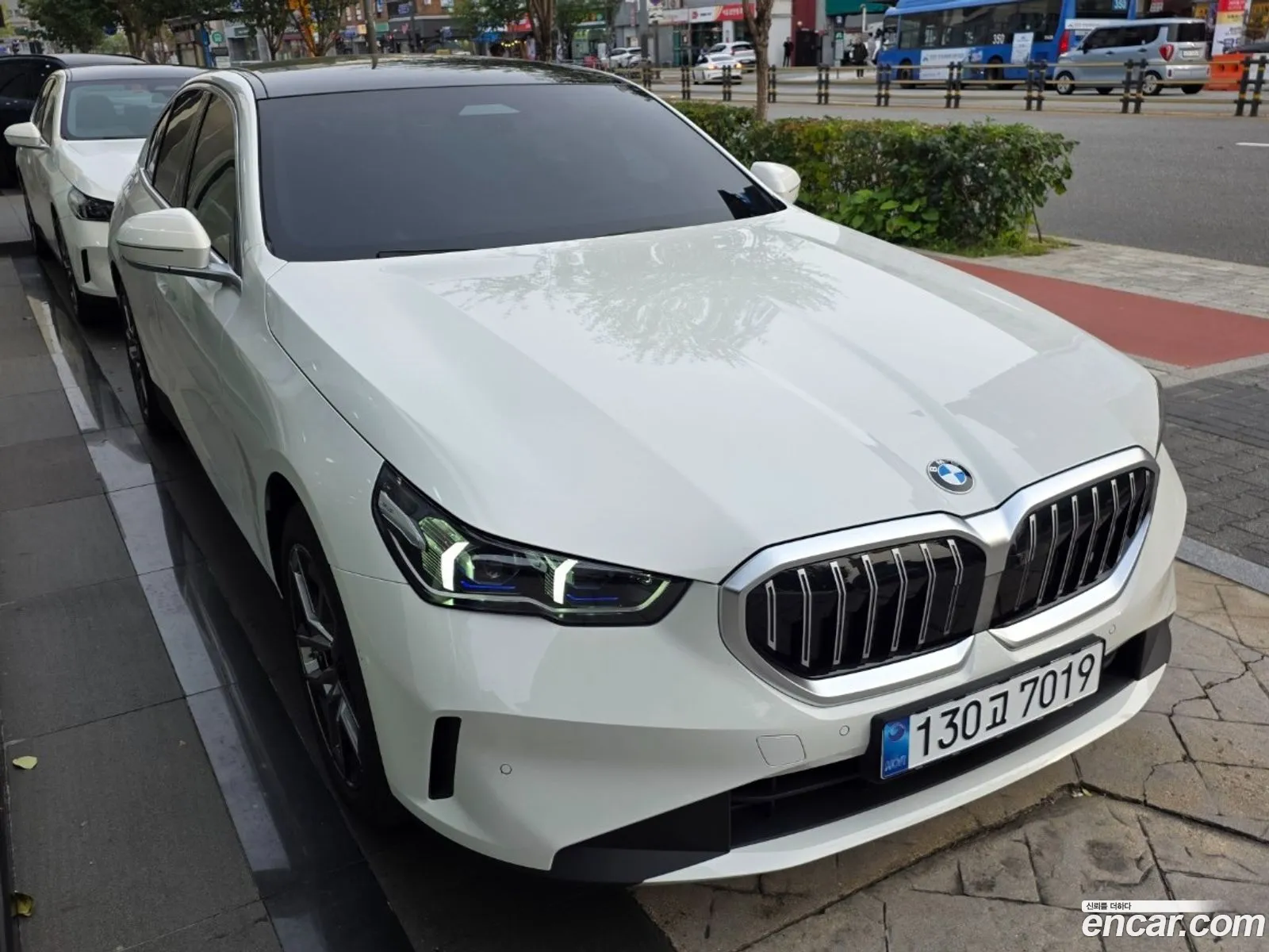 BMW 5 Series 2025 — 13