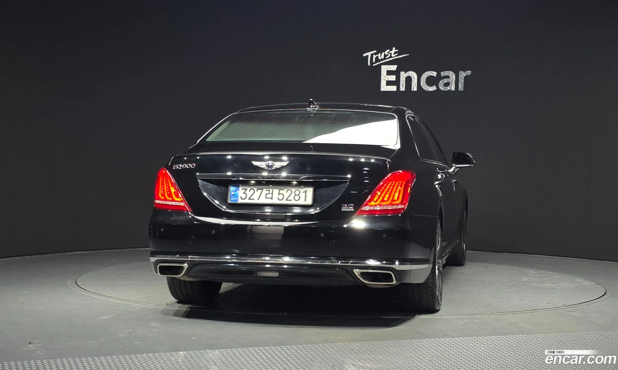 Genesis EQ900 2016 — 11