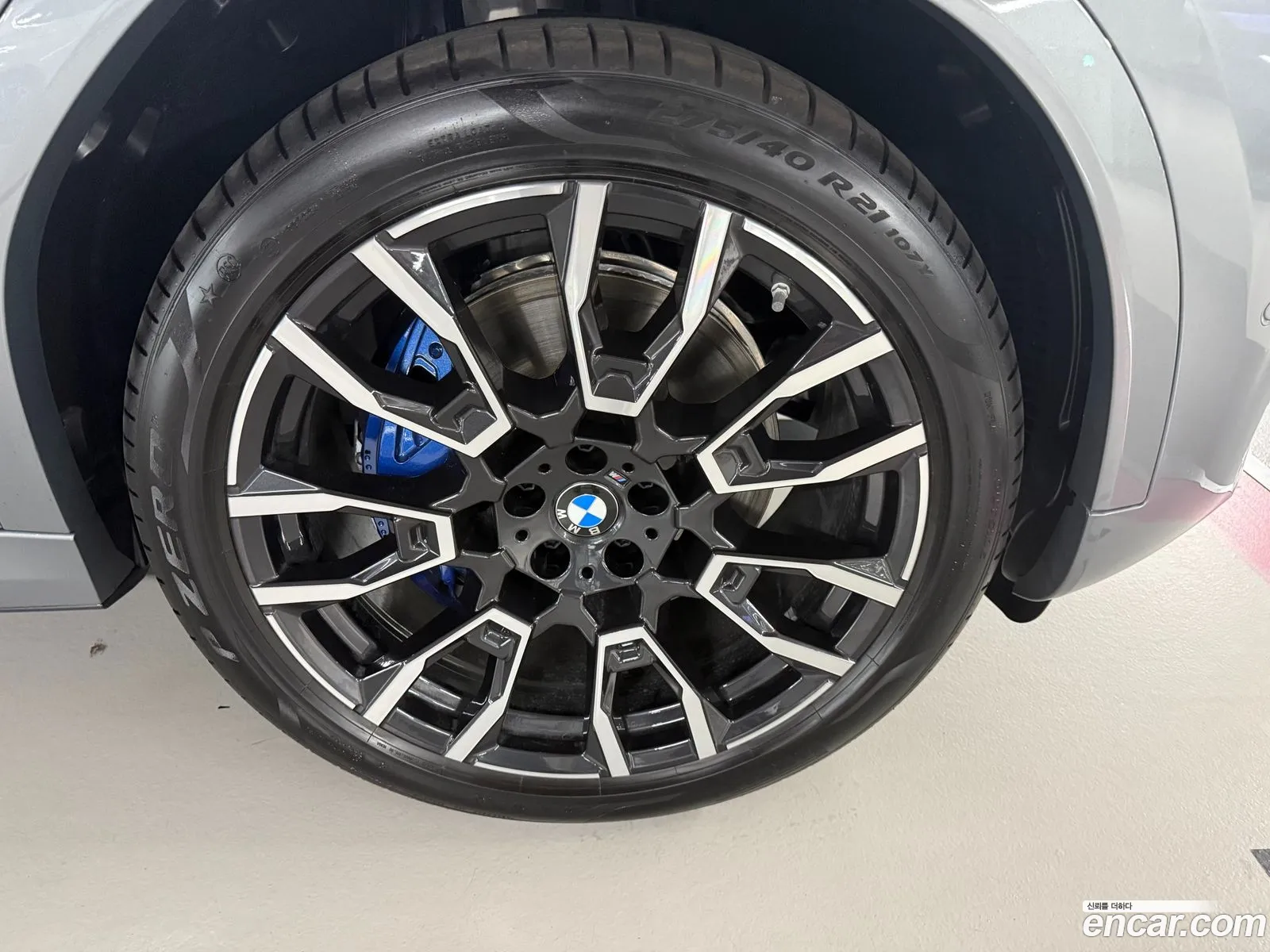 BMW X6 2025 — 7