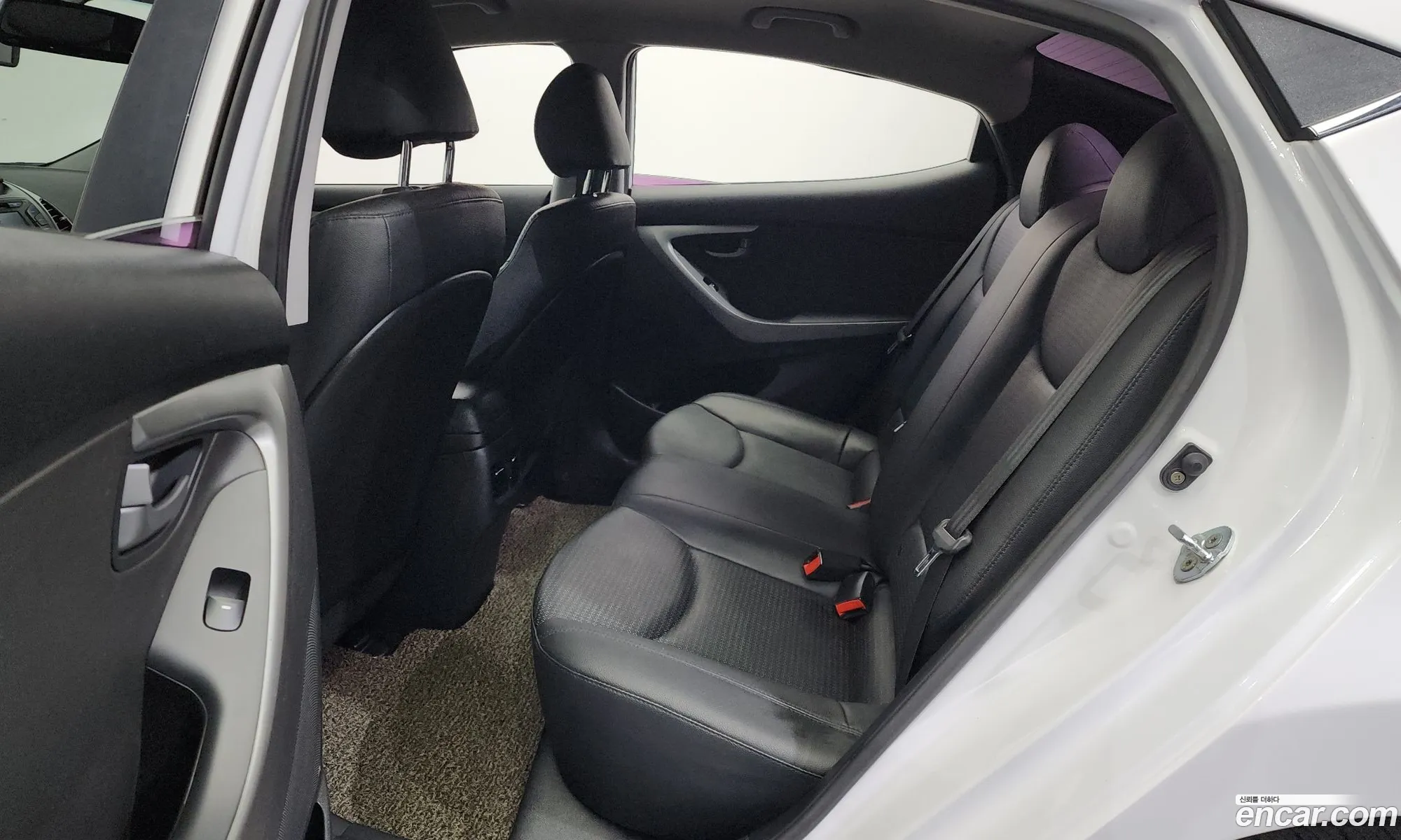 Hyundai Elantra 2014 — 16