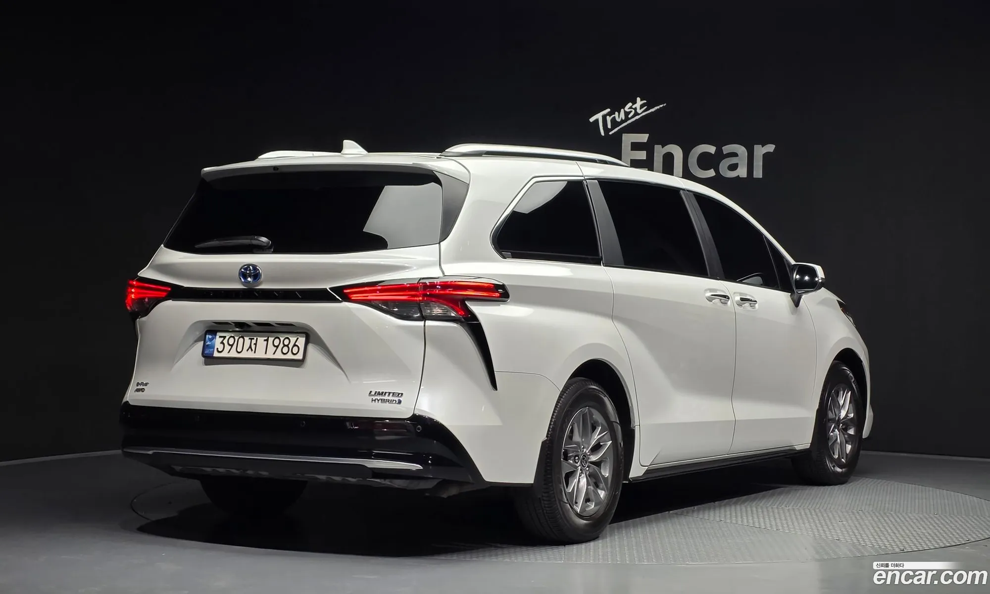 Toyota Sienna 2024 — 12