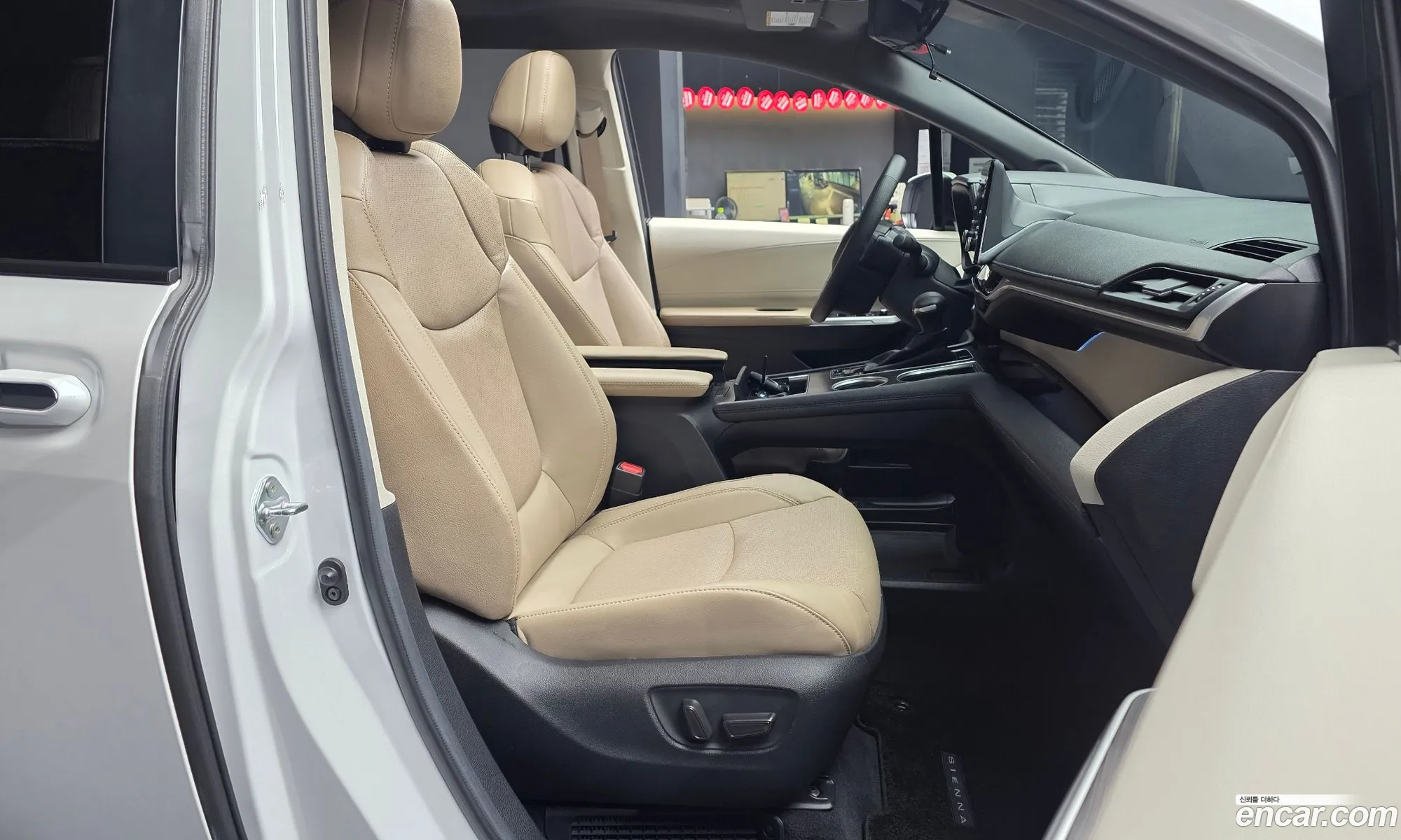 Toyota Sienna 2024 — 13