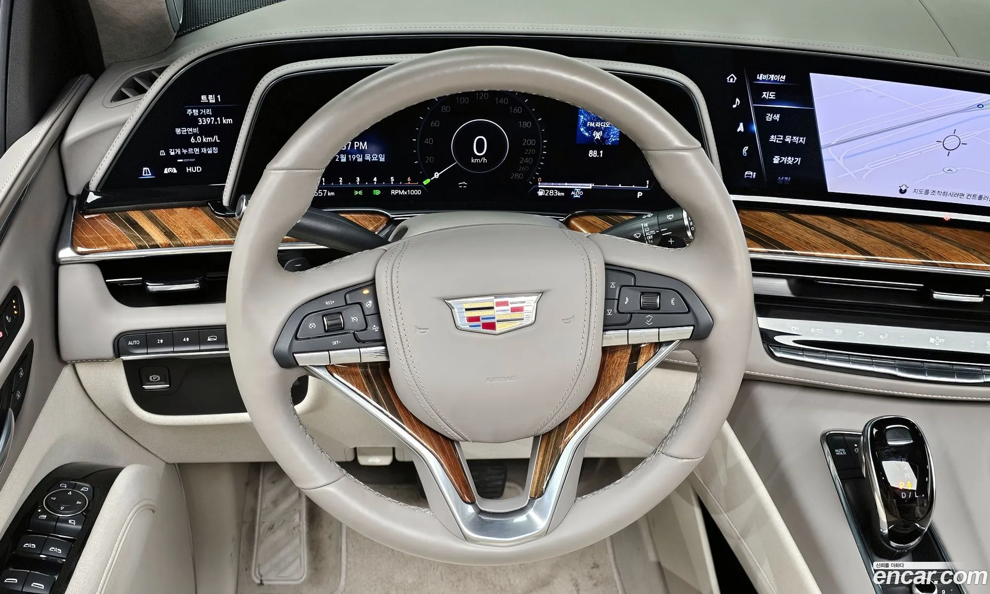 Cadillac Escalade 2023 — 9
