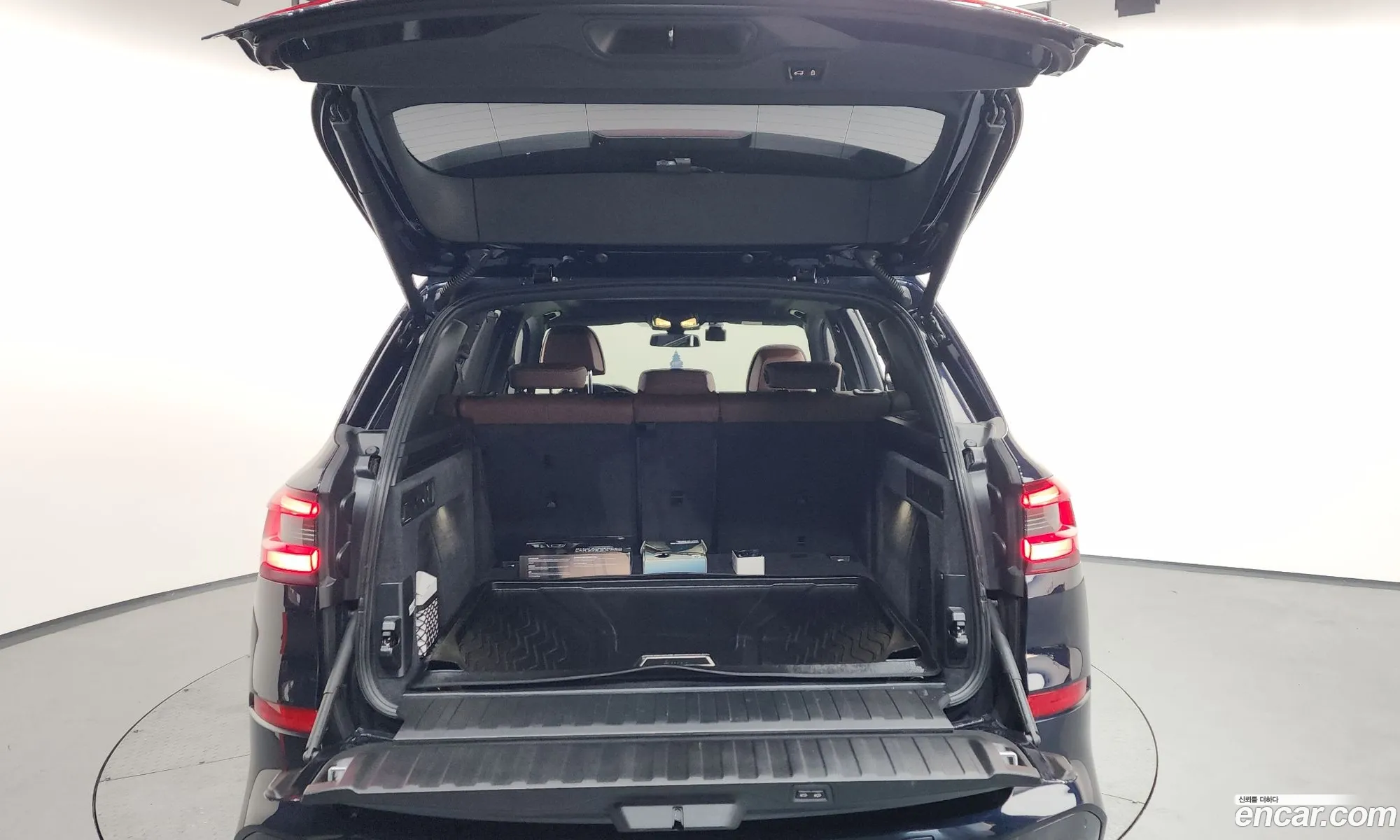 BMW X5 2022 WBACR6107N9N29692 — 19