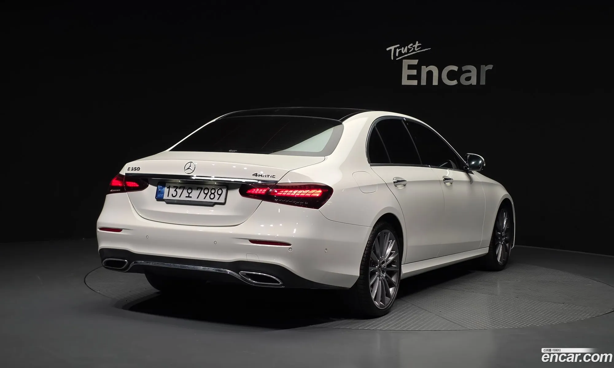 Mercedes-Benz E-Class W213 2022 — 17