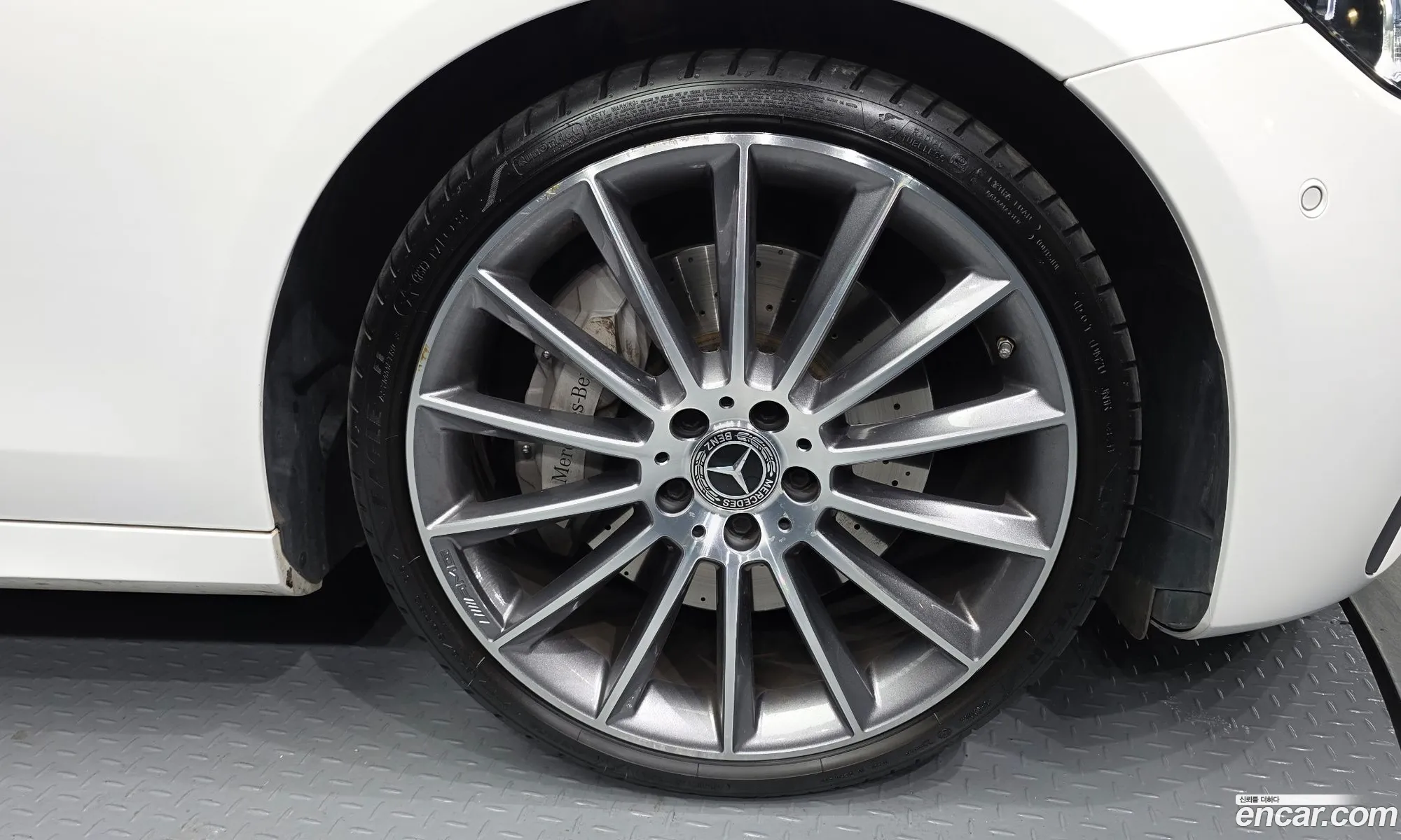 Mercedes-Benz E-Class W213 2022 — 11