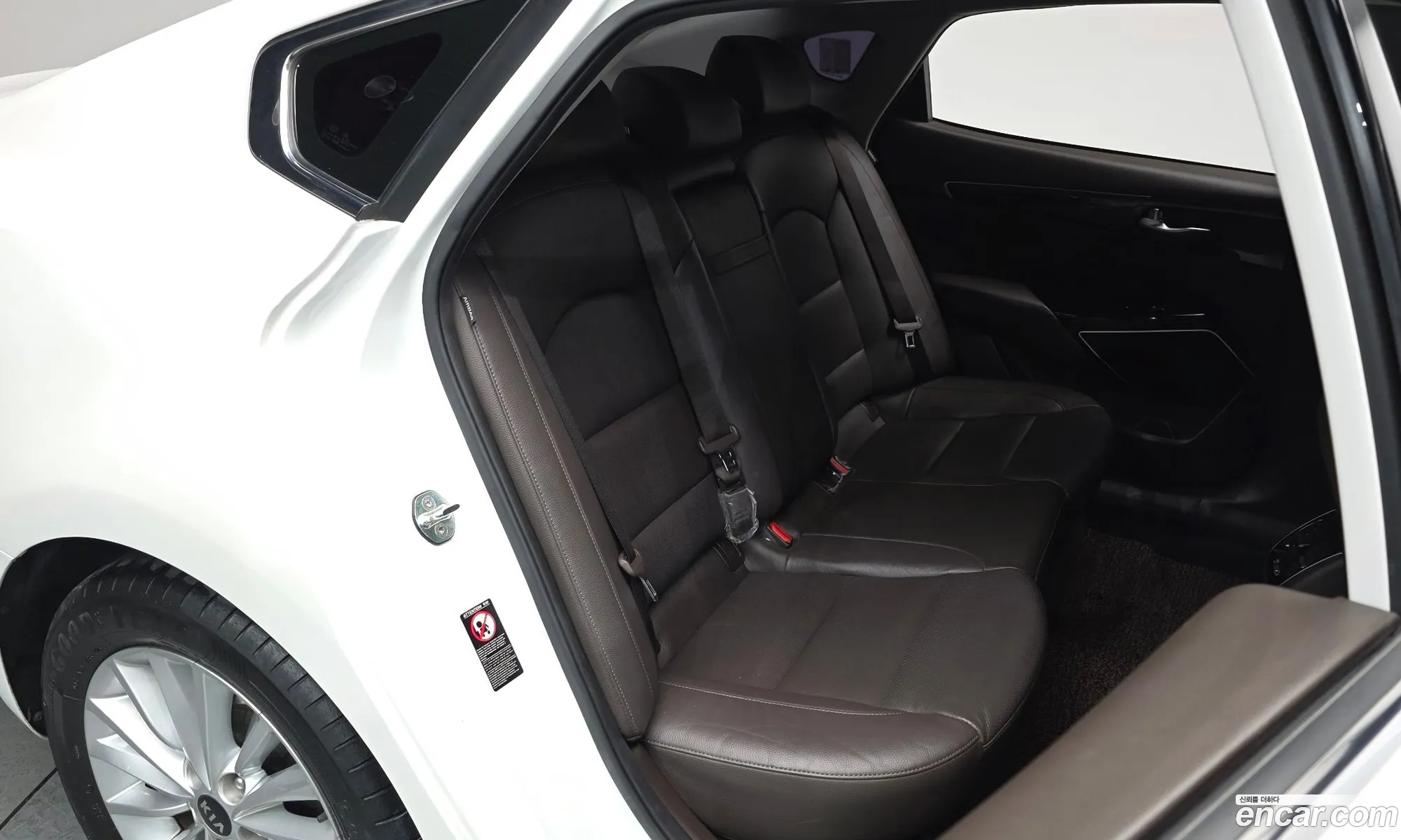 Kia K7 2019 — 20
