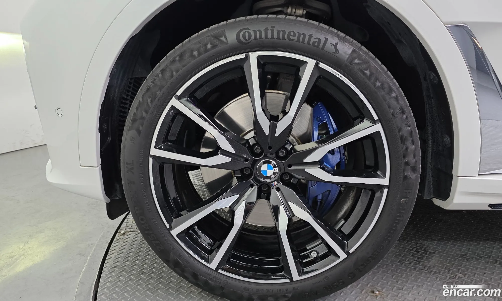BMW X7 2021 WBACW2103M9F72932 — 12