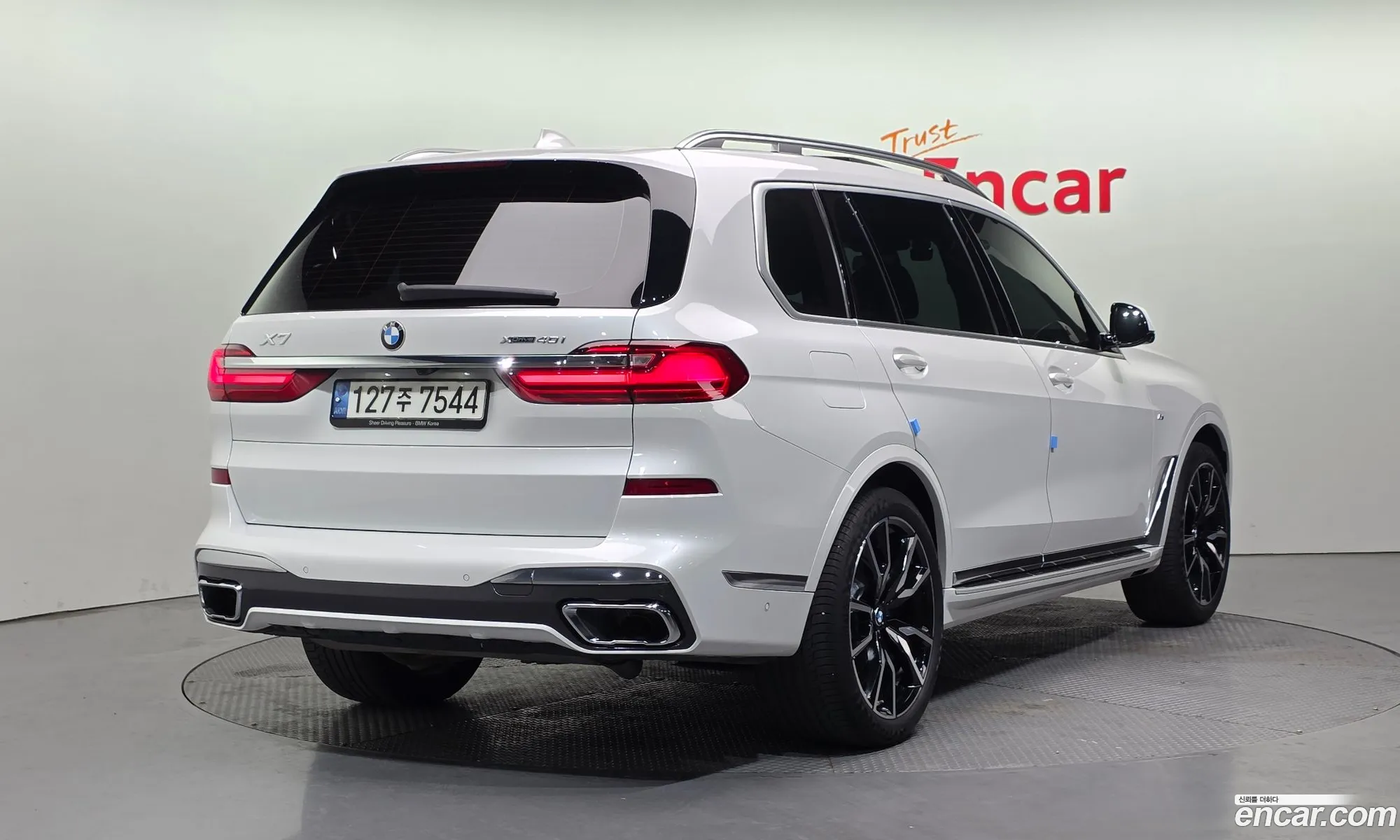 BMW X7 2021 WBACW2103M9F72932 — 3