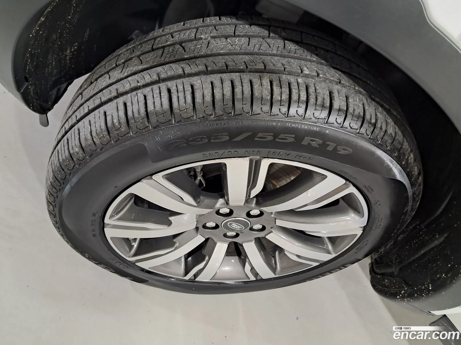 Land Rover Discovery Sport 2019 — 19
