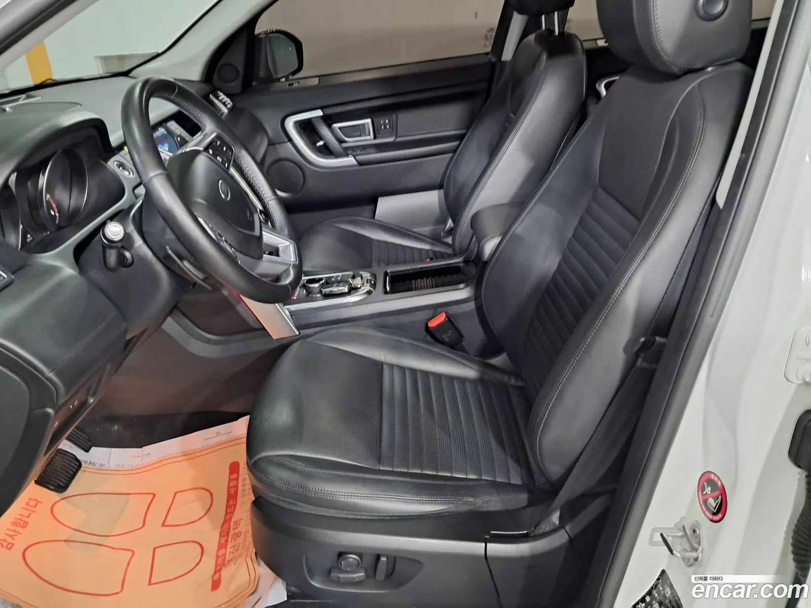 Land Rover Discovery Sport 2019 — 13