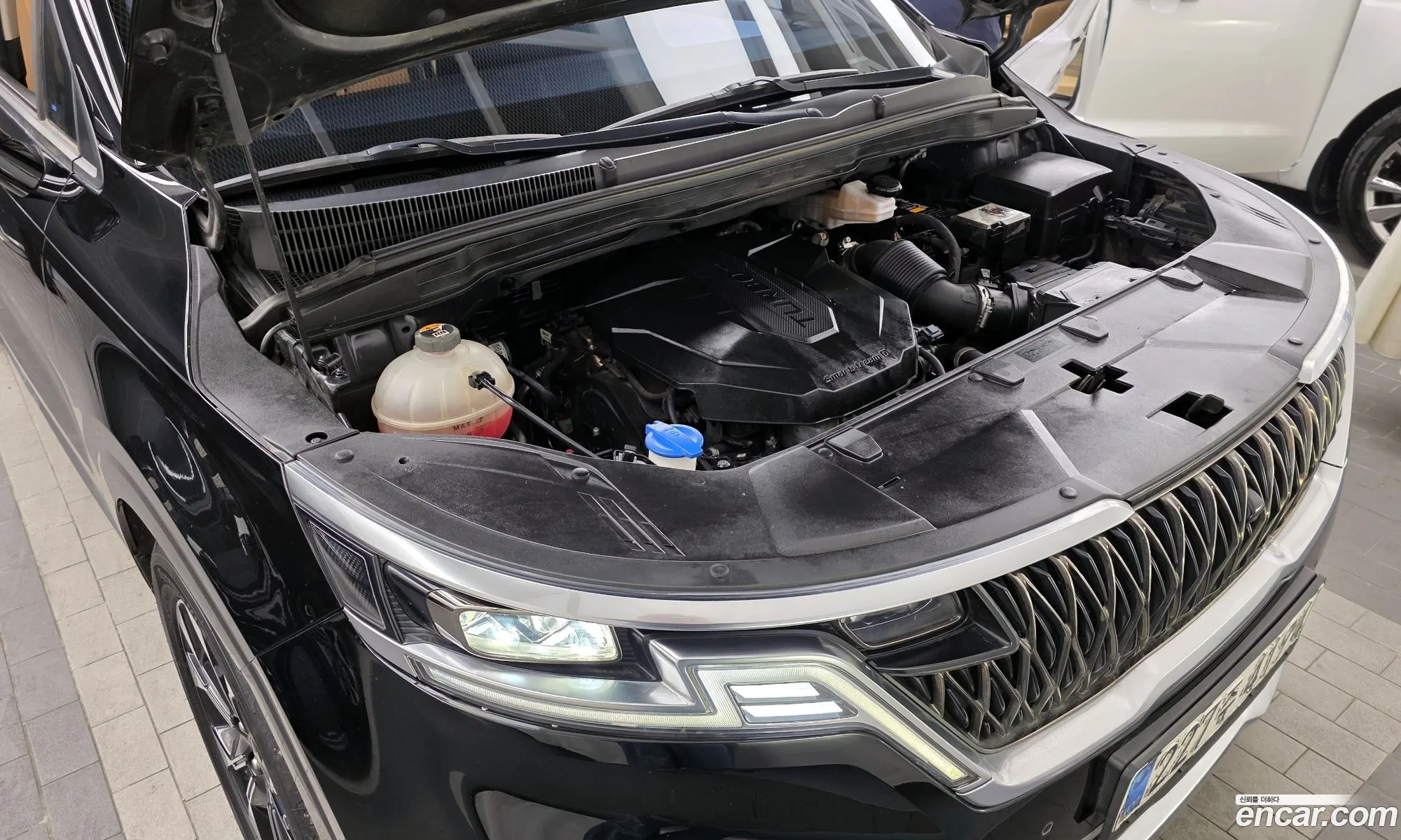 Kia Carnival 2021 — 10