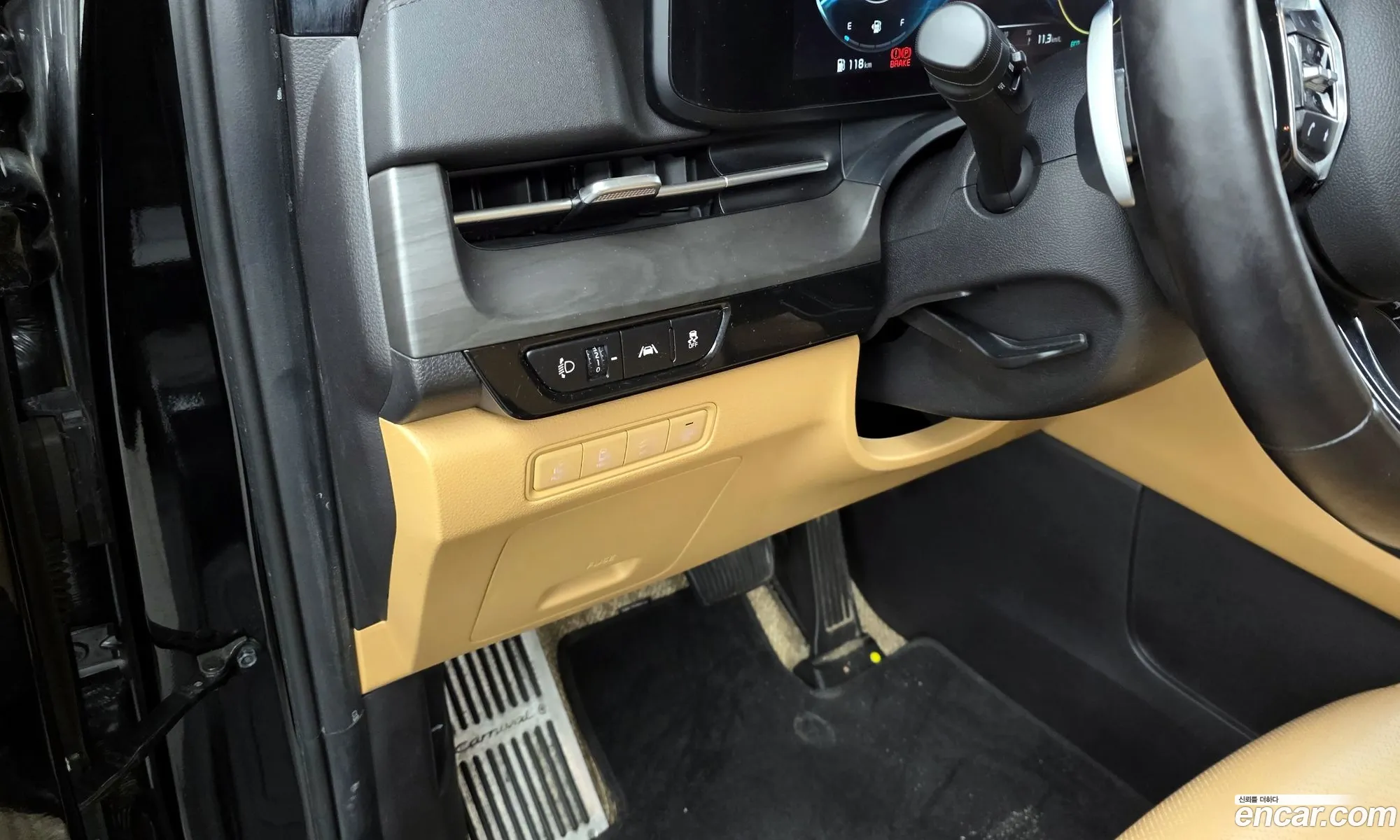 Kia Carnival 2021 — 18