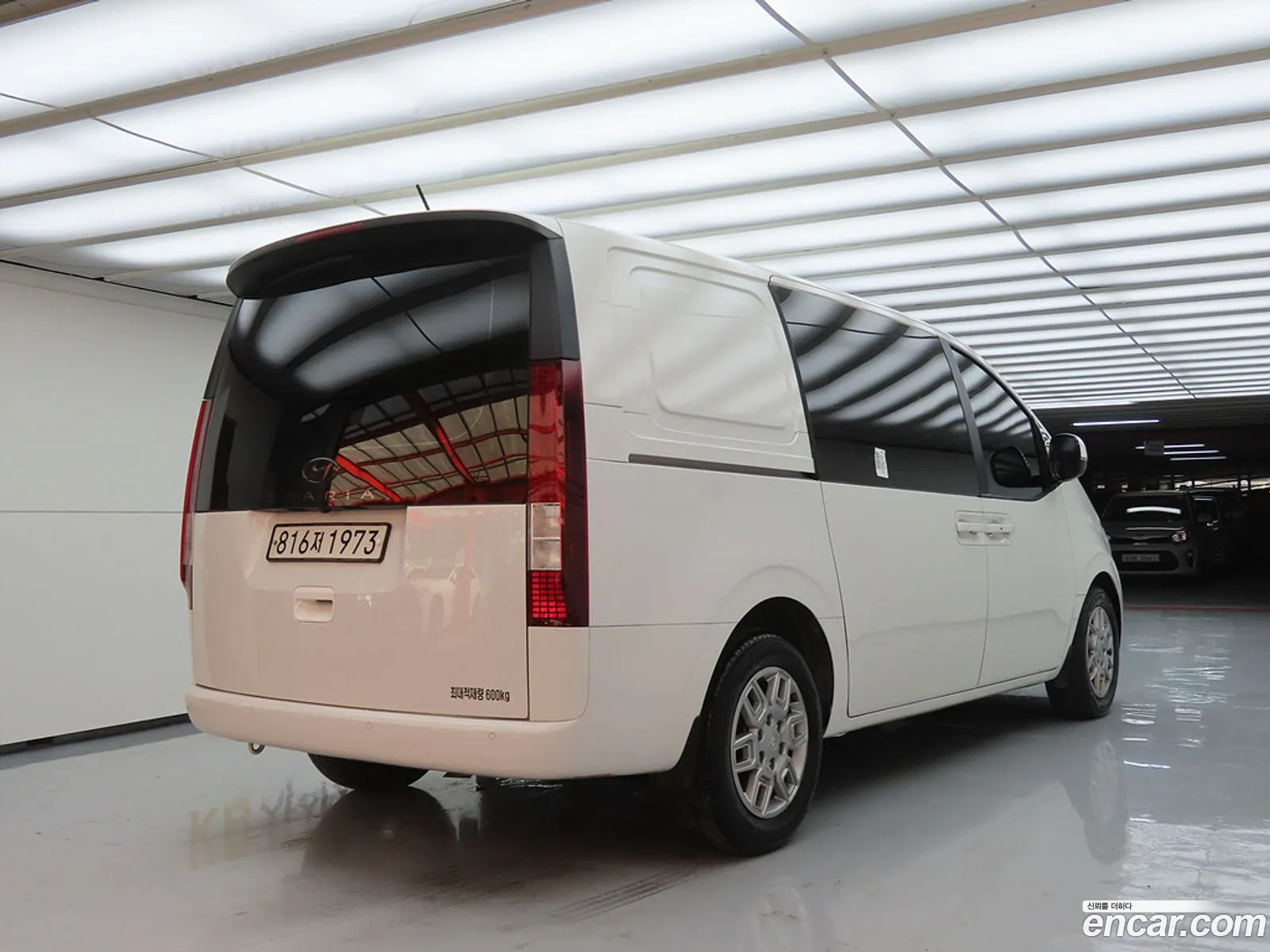 Hyundai Staria 2022 — 3