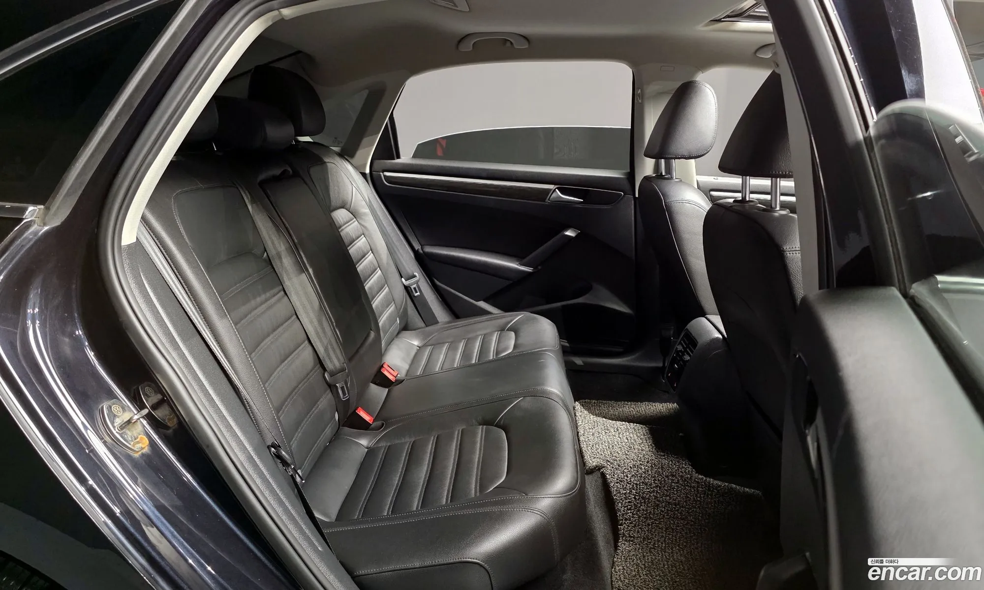 Volkswagen Passat 2018 — 16