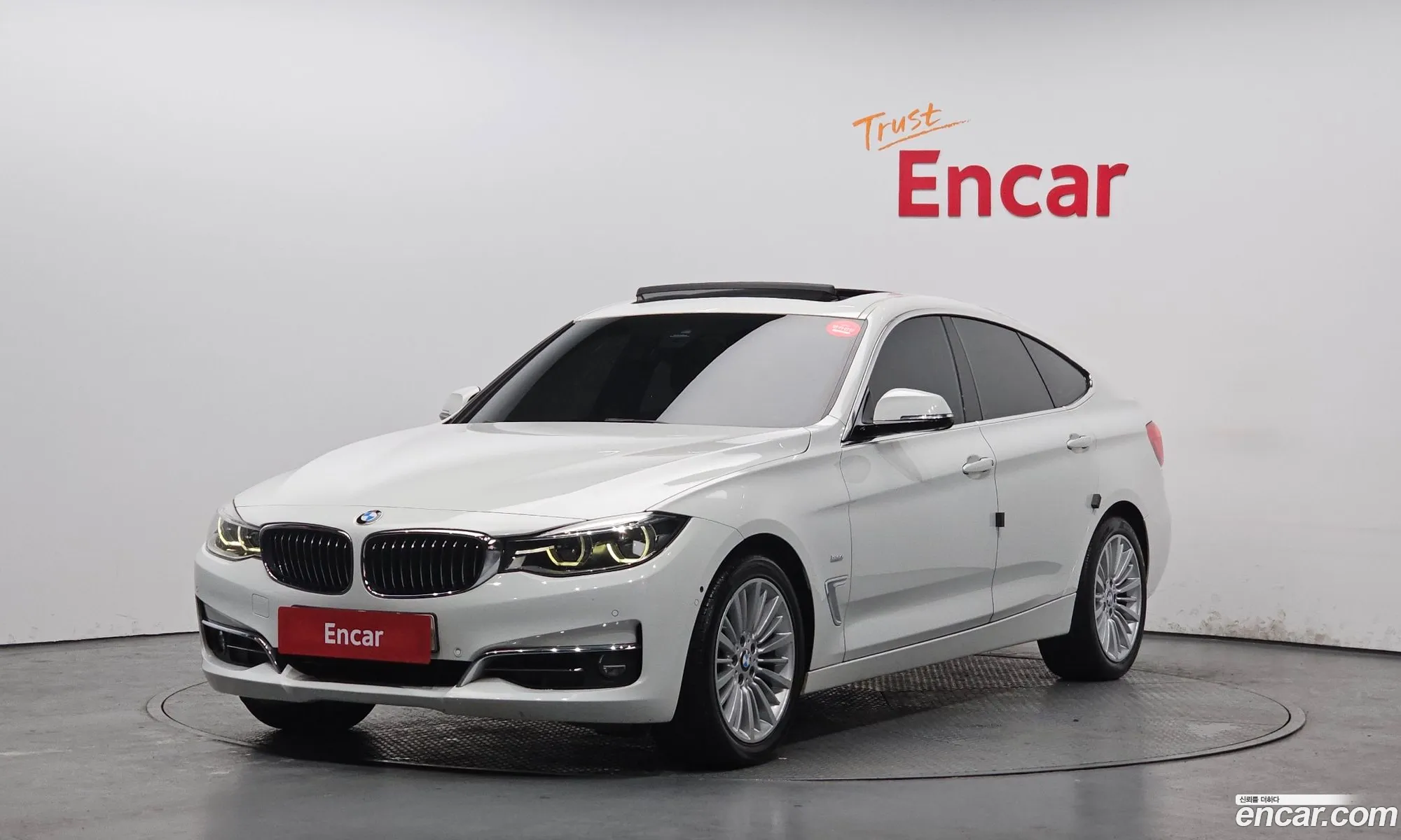BMW 3 Series GT 2018 — 17