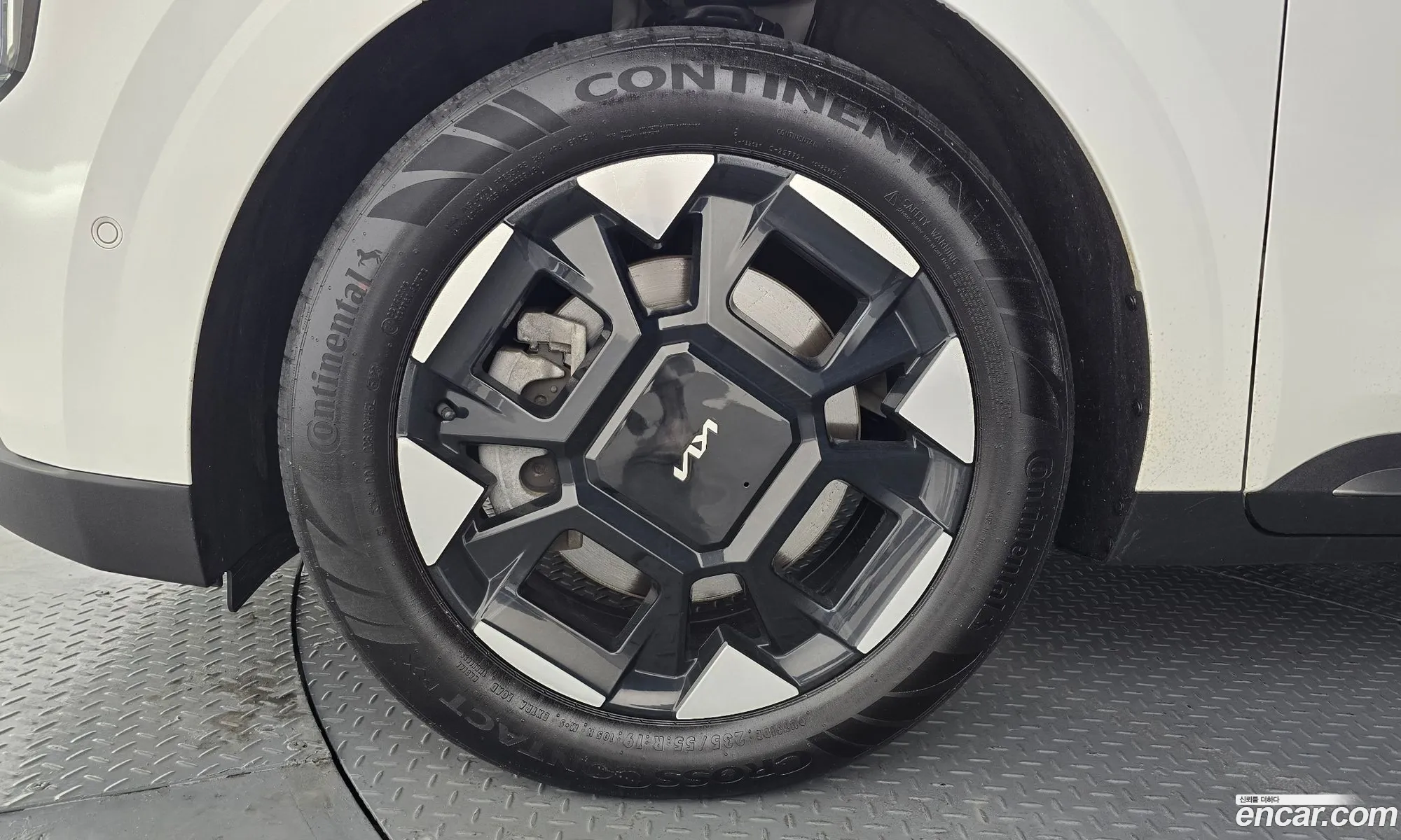Kia Carnival 2024 — 16