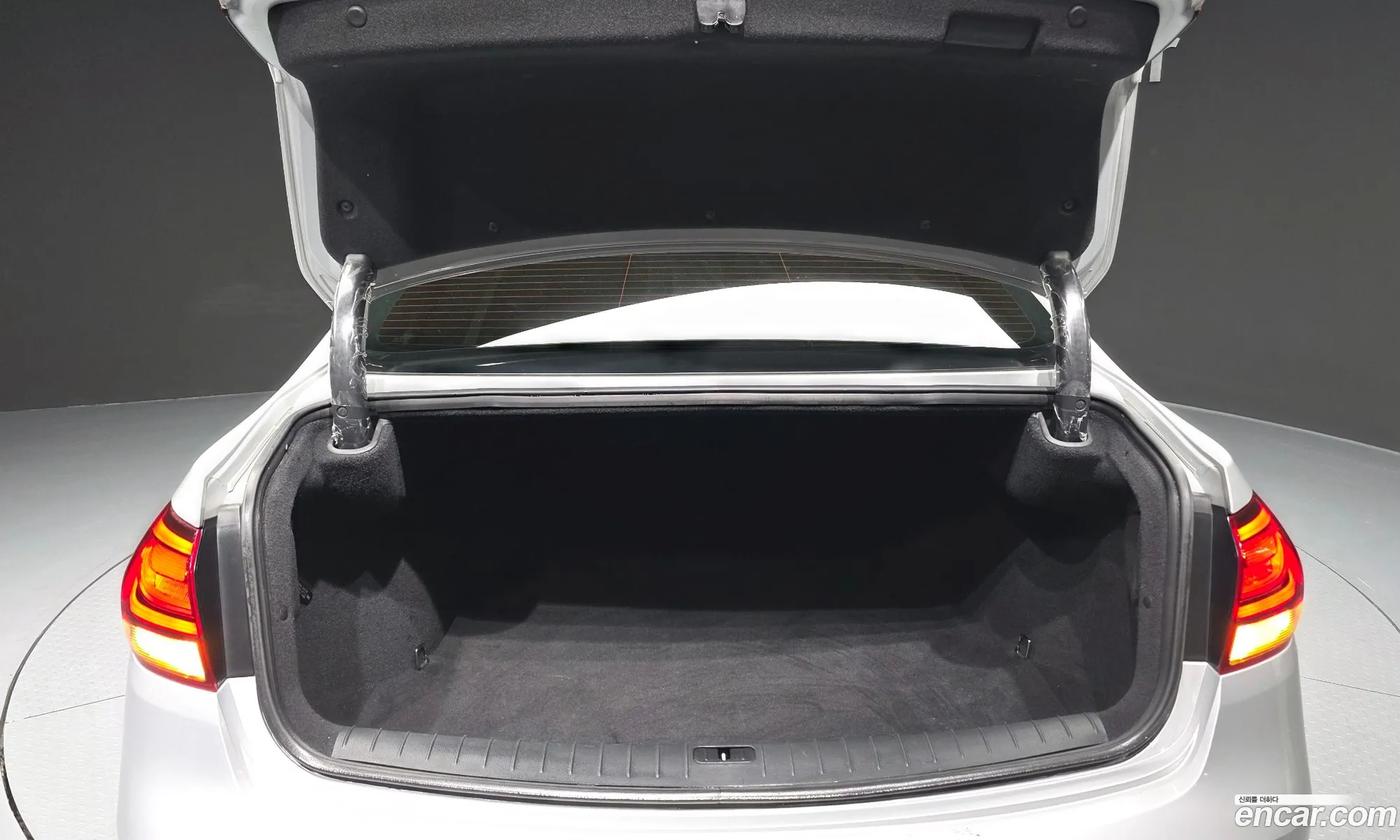 Hyundai Aslan 2015 — 9