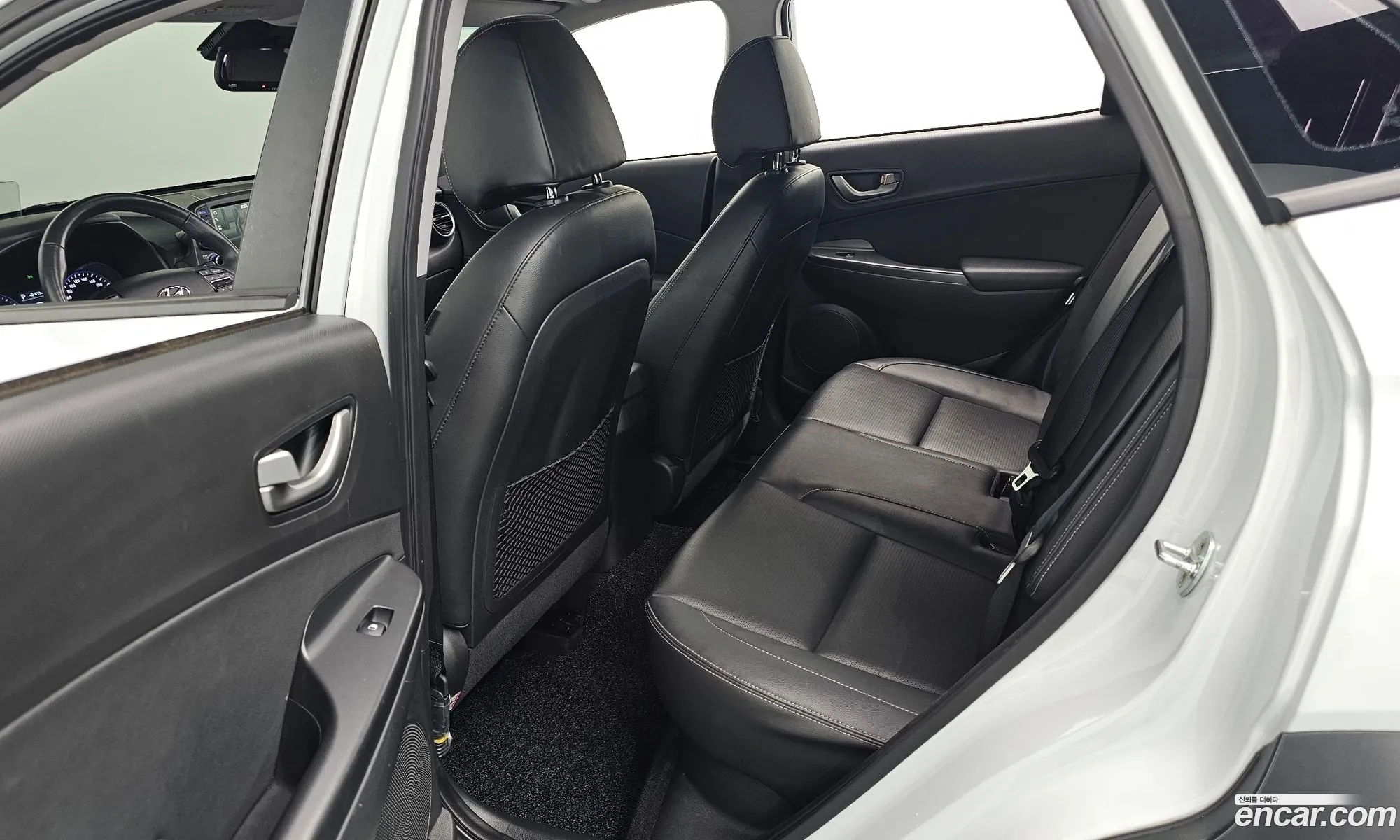 Hyundai Kona 2017 — 14