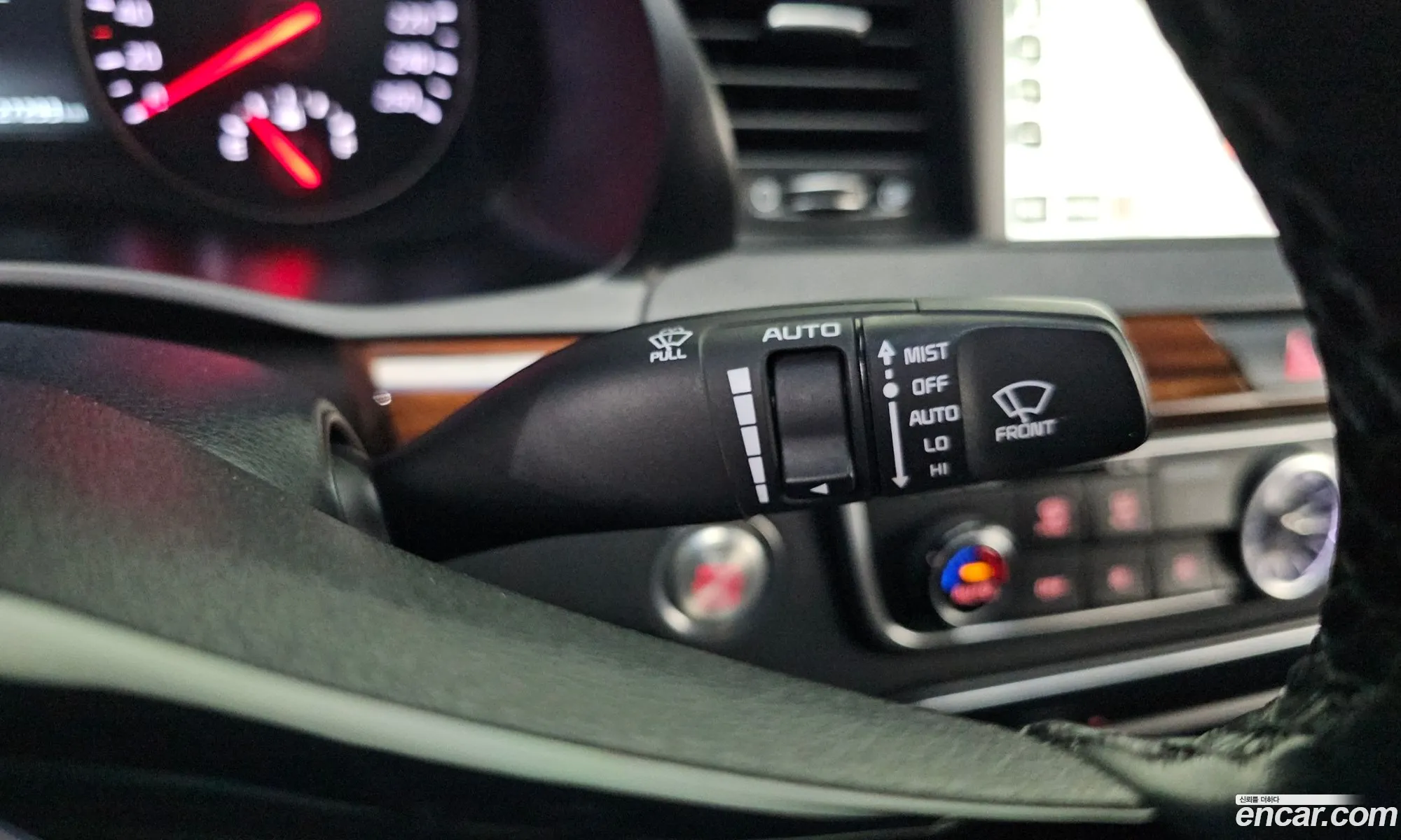 Kia K7 2017 — 2