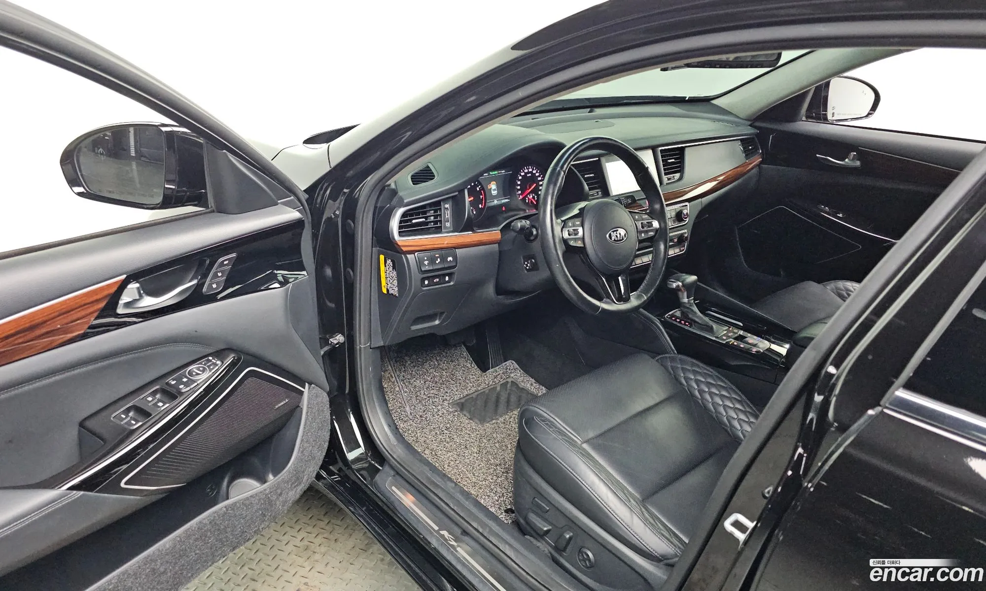 Kia K7 2017 — 19