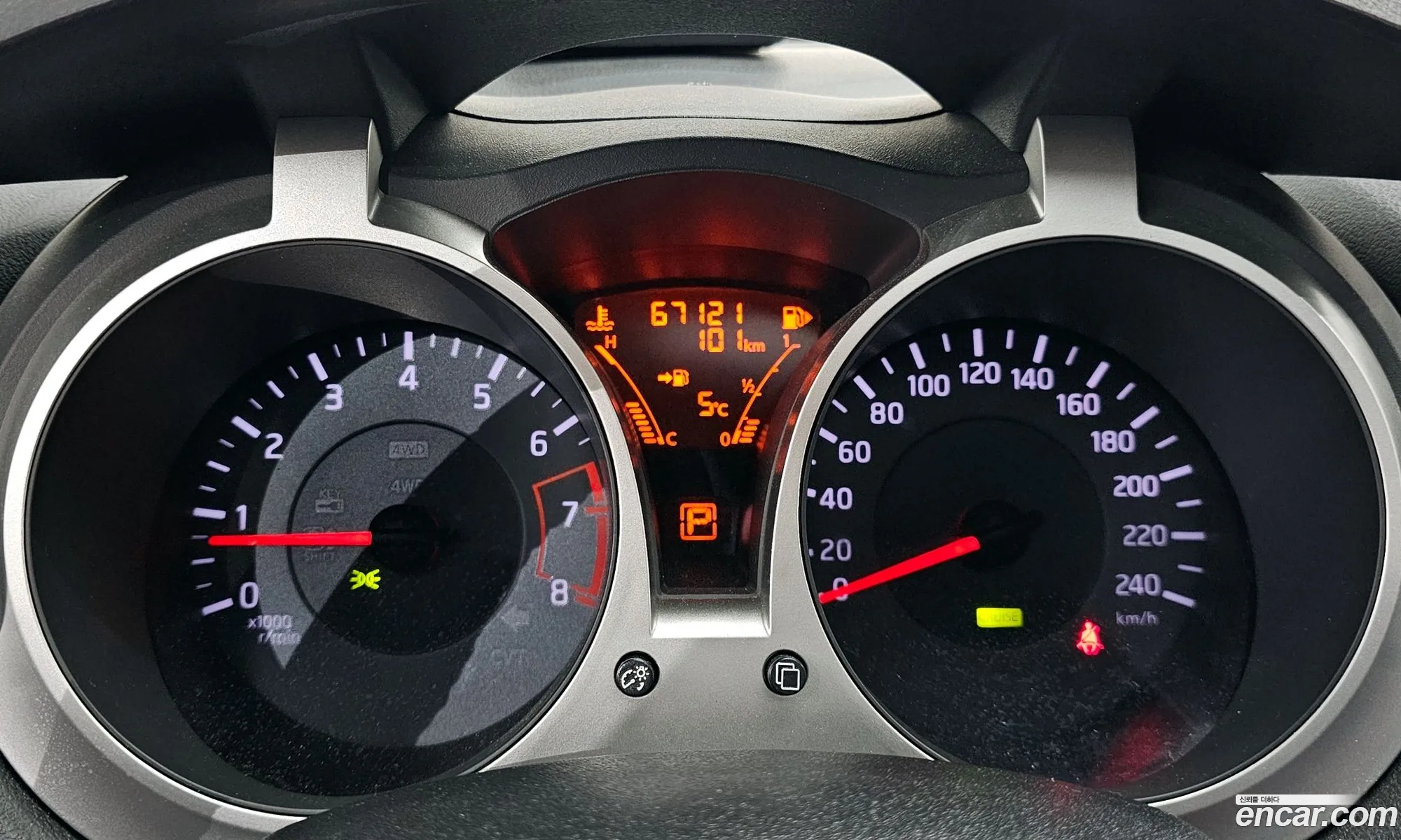 Nissan Juke 2014 — 17