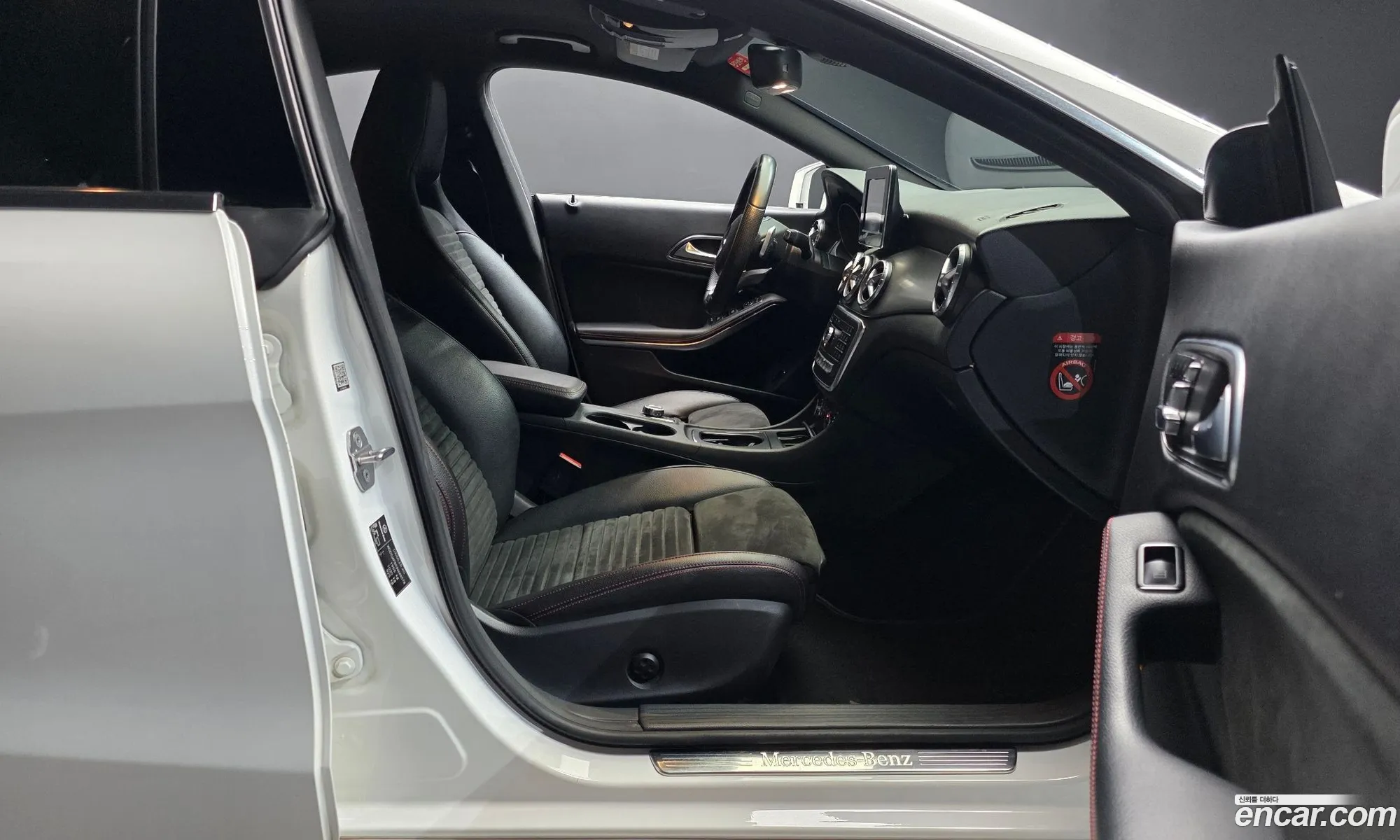 Mercedes-Benz CLA-Class C117 2018 — 10