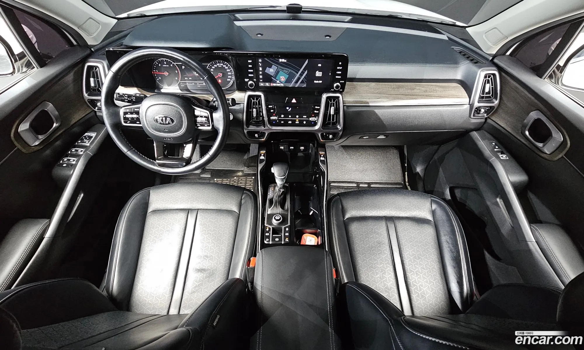 Kia Sorento 2020 KNARF81BGMA042382 — 4