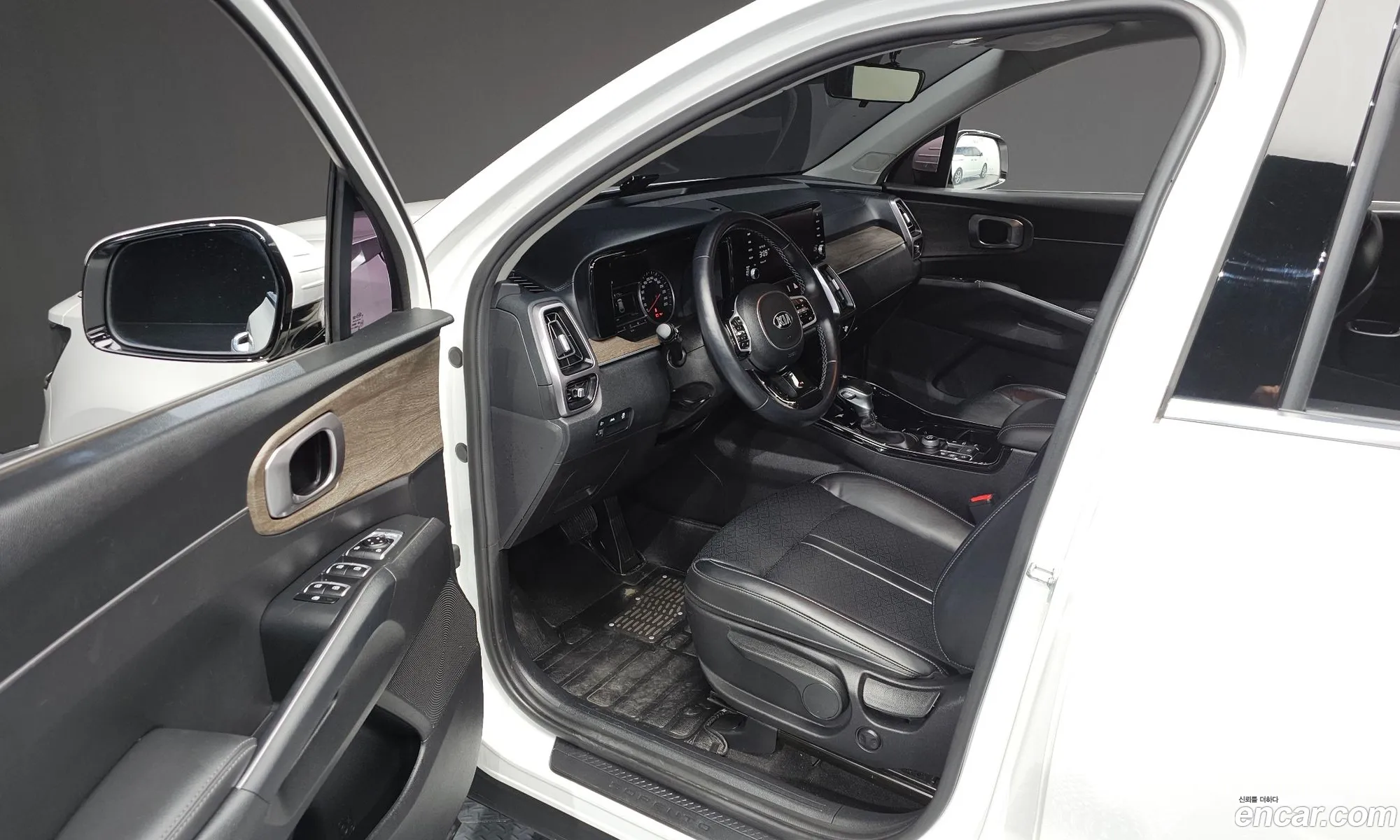 Kia Sorento 2020 KNARF81BGMA042382 — 7