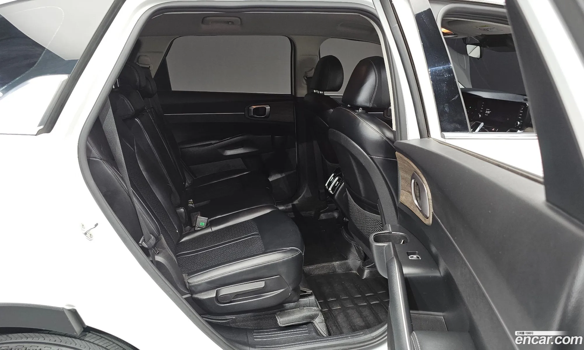 Kia Sorento 2020 KNARF81BGMA042382 — 13