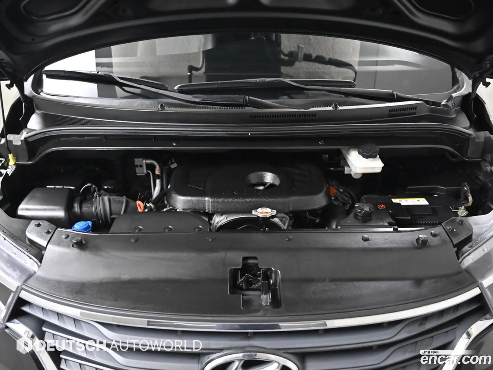 Hyundai Grand Starex 2019 — 17