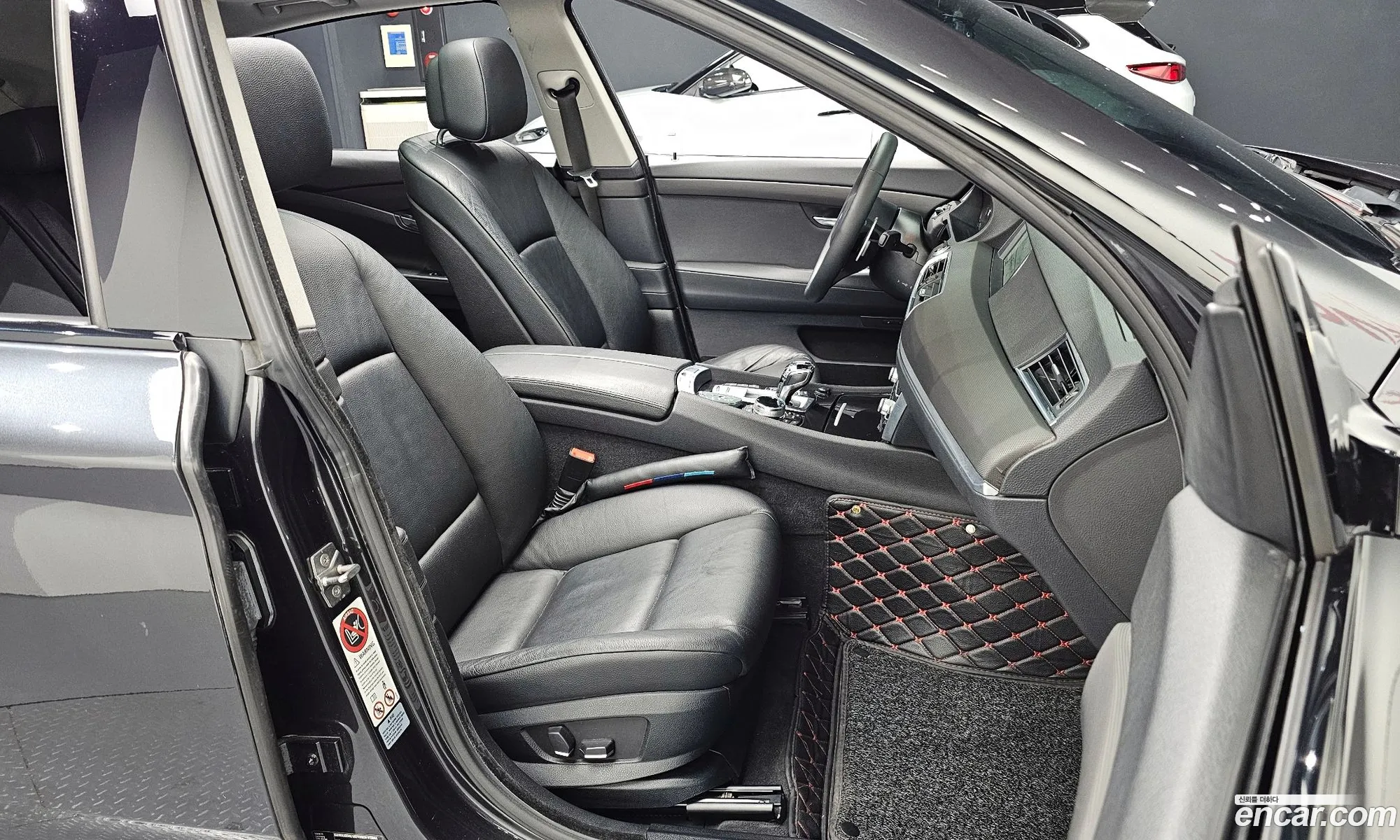 BMW 5 Series GT 2011 WBASP2106BDR75254 — 10
