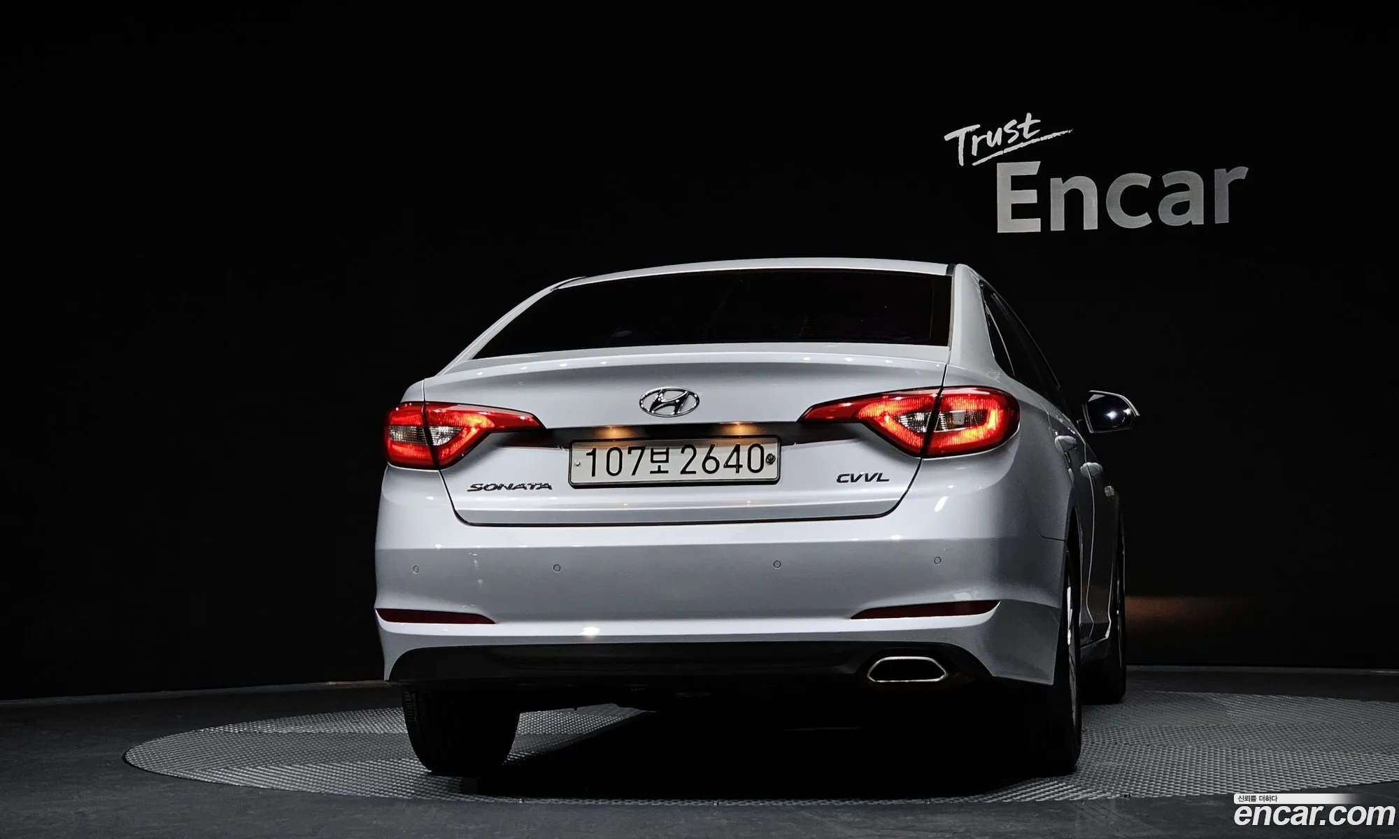 Hyundai LF Sonata 2014 — 14