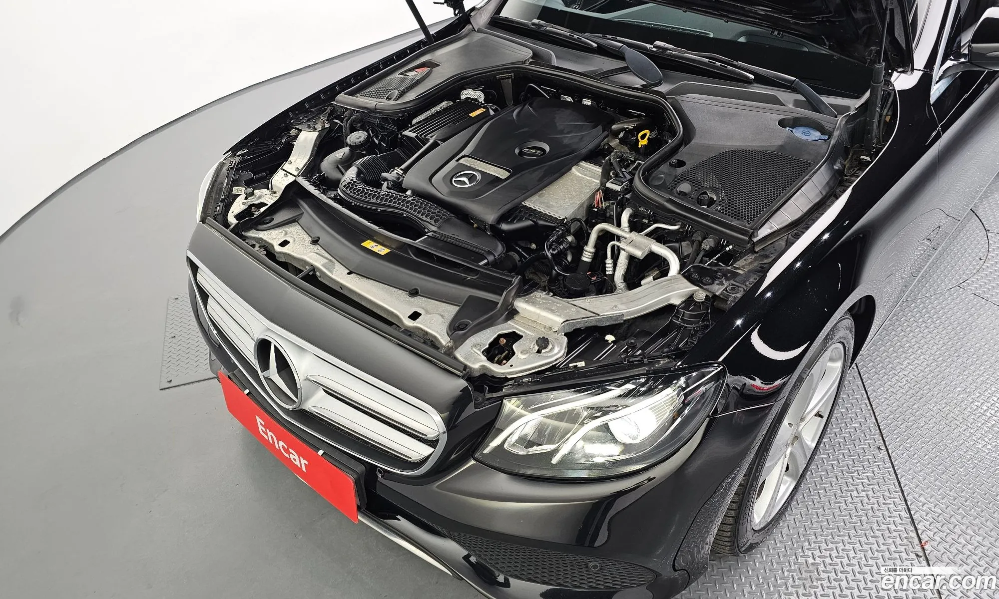 Mercedes-Benz E-Class W213 2017 WDDZF4CB4HA131616 — 8