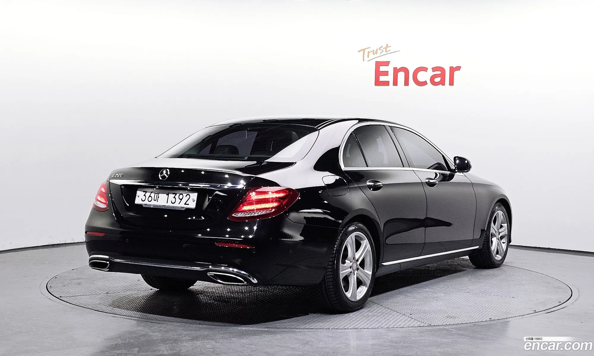 Mercedes-Benz E-Class W213 2017 WDDZF4CB4HA131616 — 13