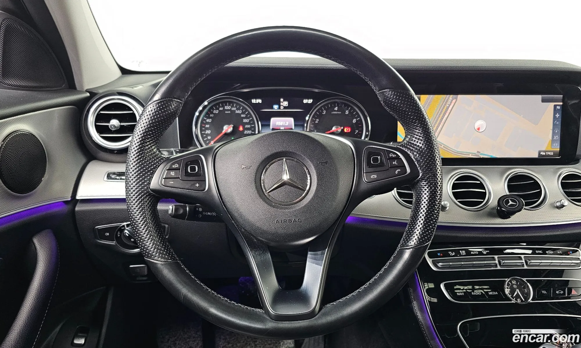 Mercedes-Benz E-Class W213 2017 WDDZF4CB4HA131616 — 3