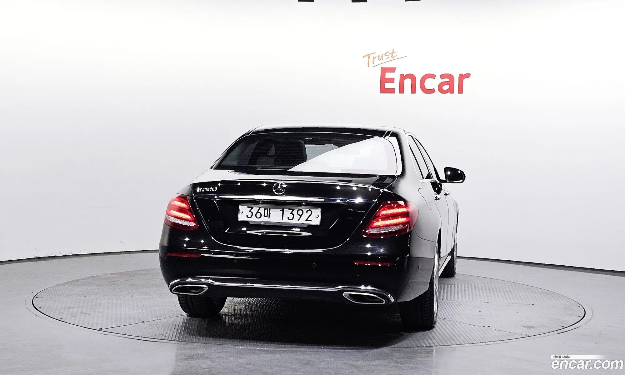 Mercedes-Benz E-Class W213 2017 WDDZF4CB4HA131616 — 14