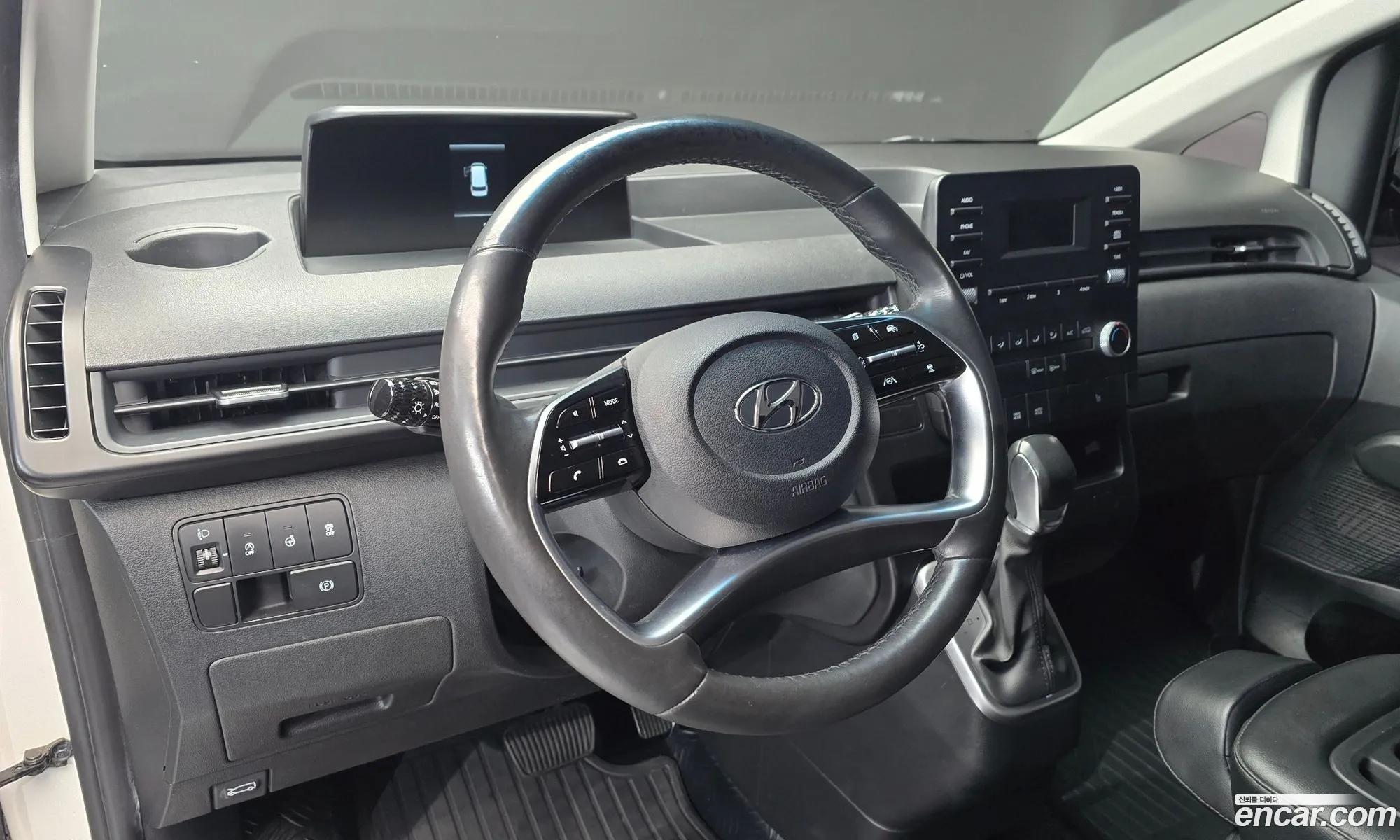 Hyundai Staria 2021 — 12