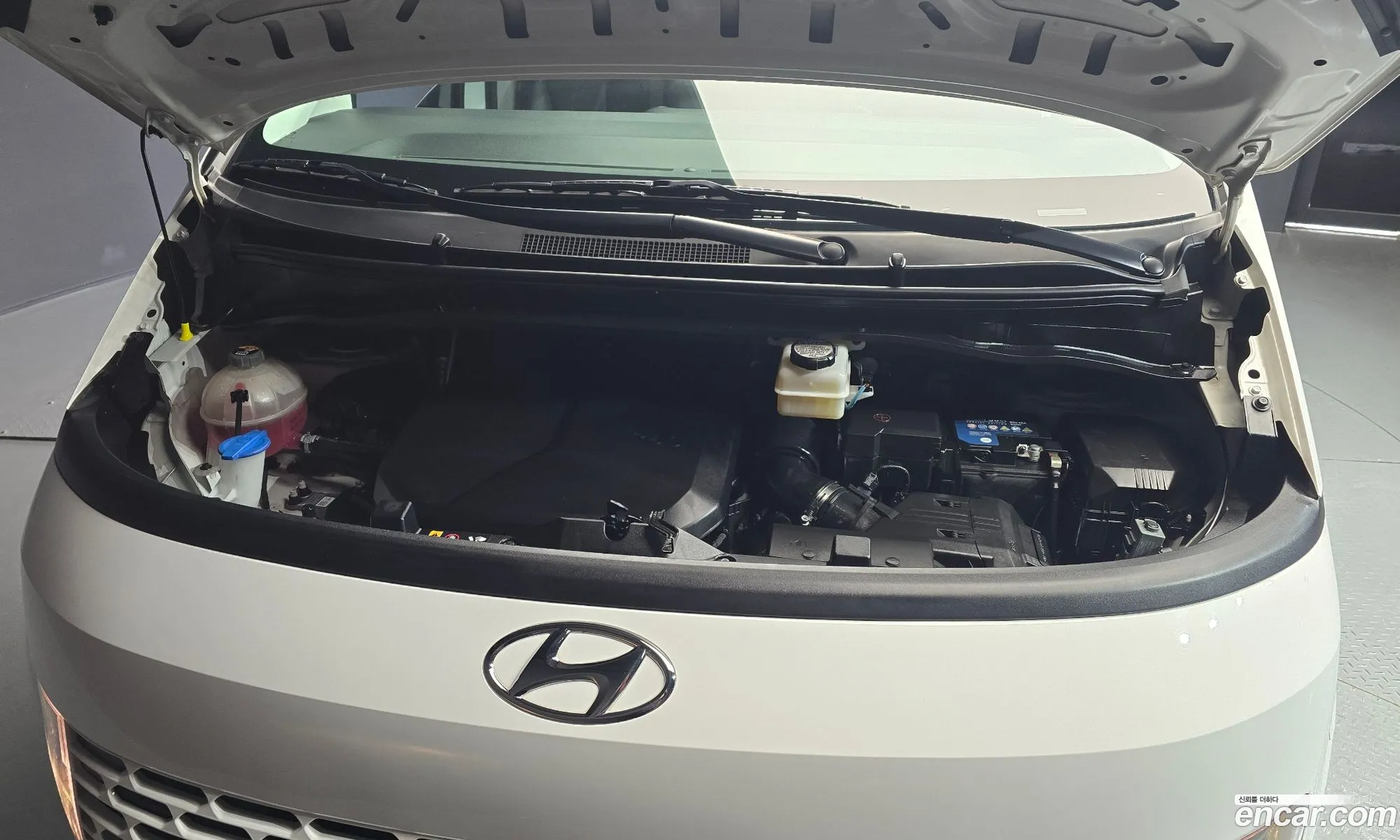 Hyundai Staria 2021 — 2