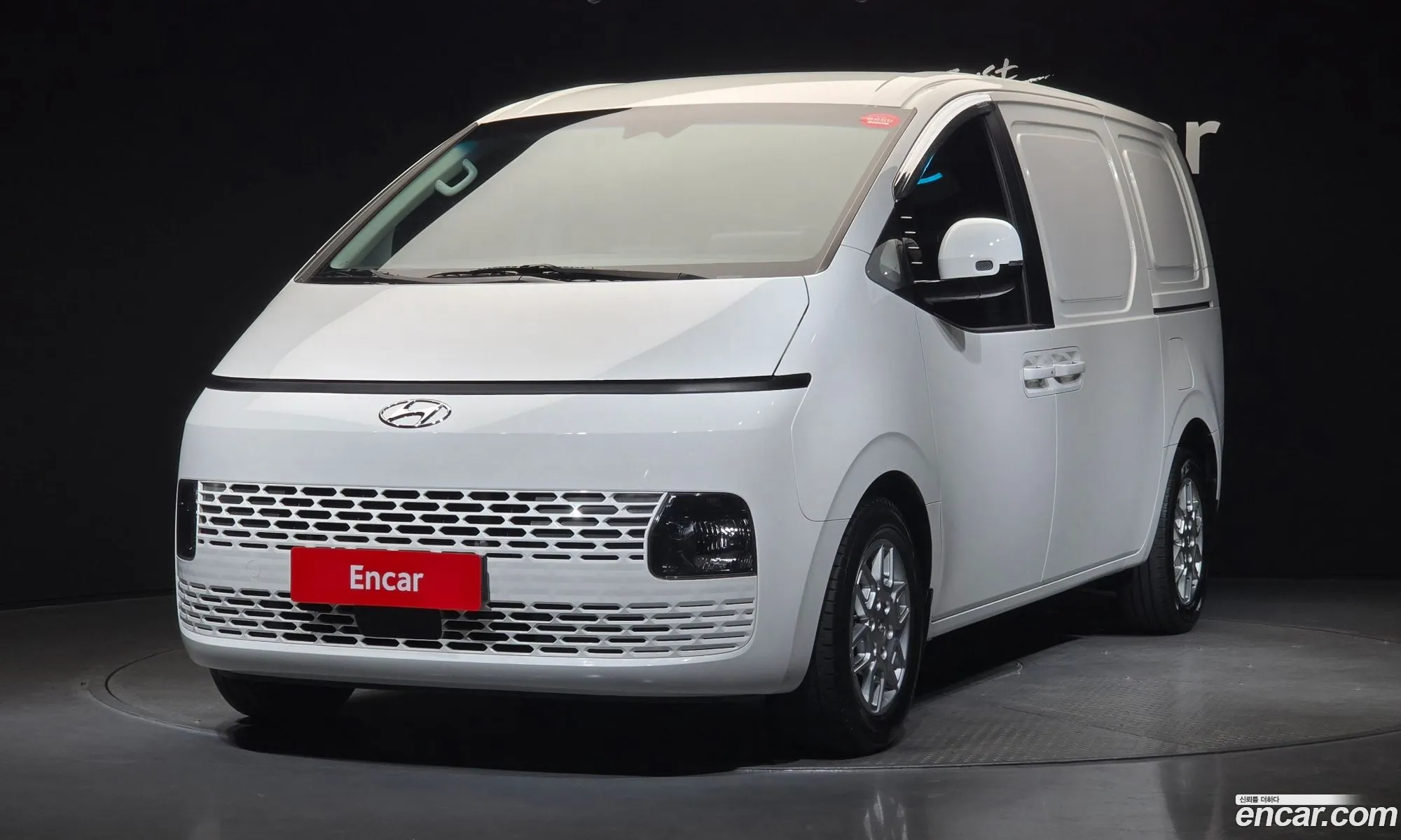 Hyundai Staria 2021 — 17