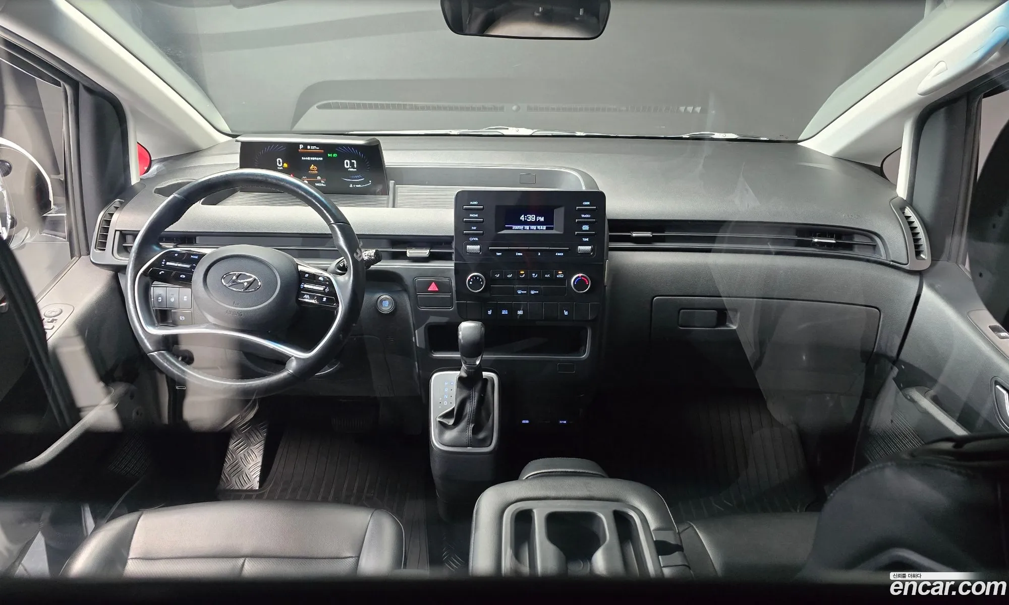Hyundai Staria 2021 — 9