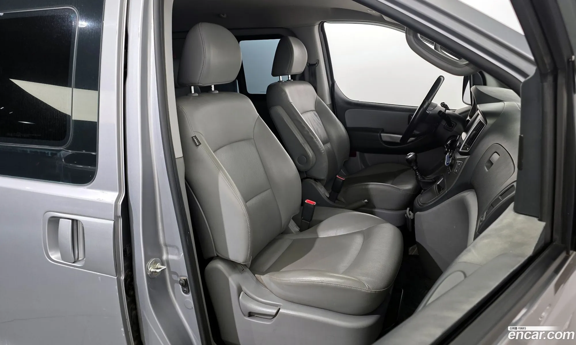 Hyundai Grand Starex 2017 — 18