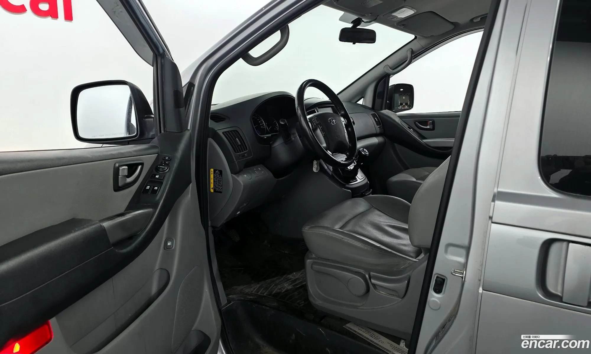 Hyundai Grand Starex 2017 — 2