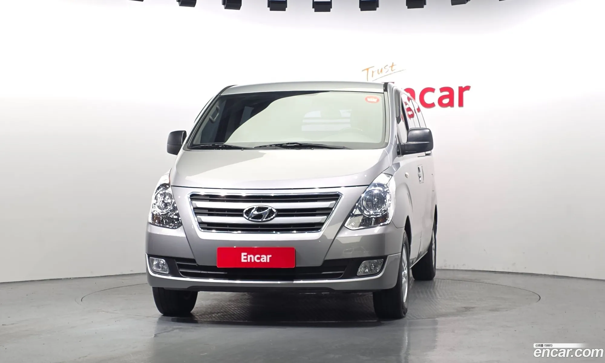 Hyundai Grand Starex 2017 — 20